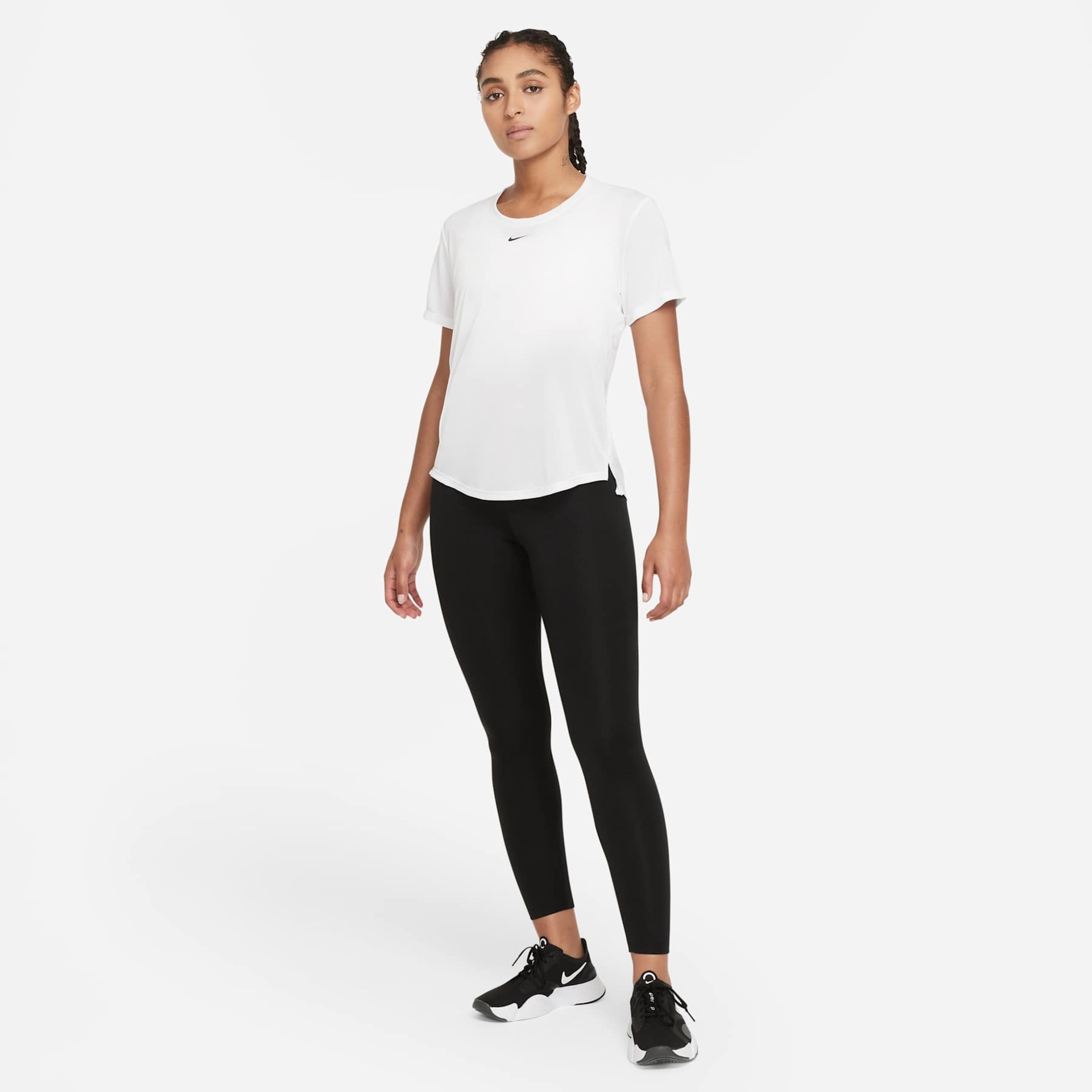 Camiseta Nike Dri-FIT One Feminina - Foto 5