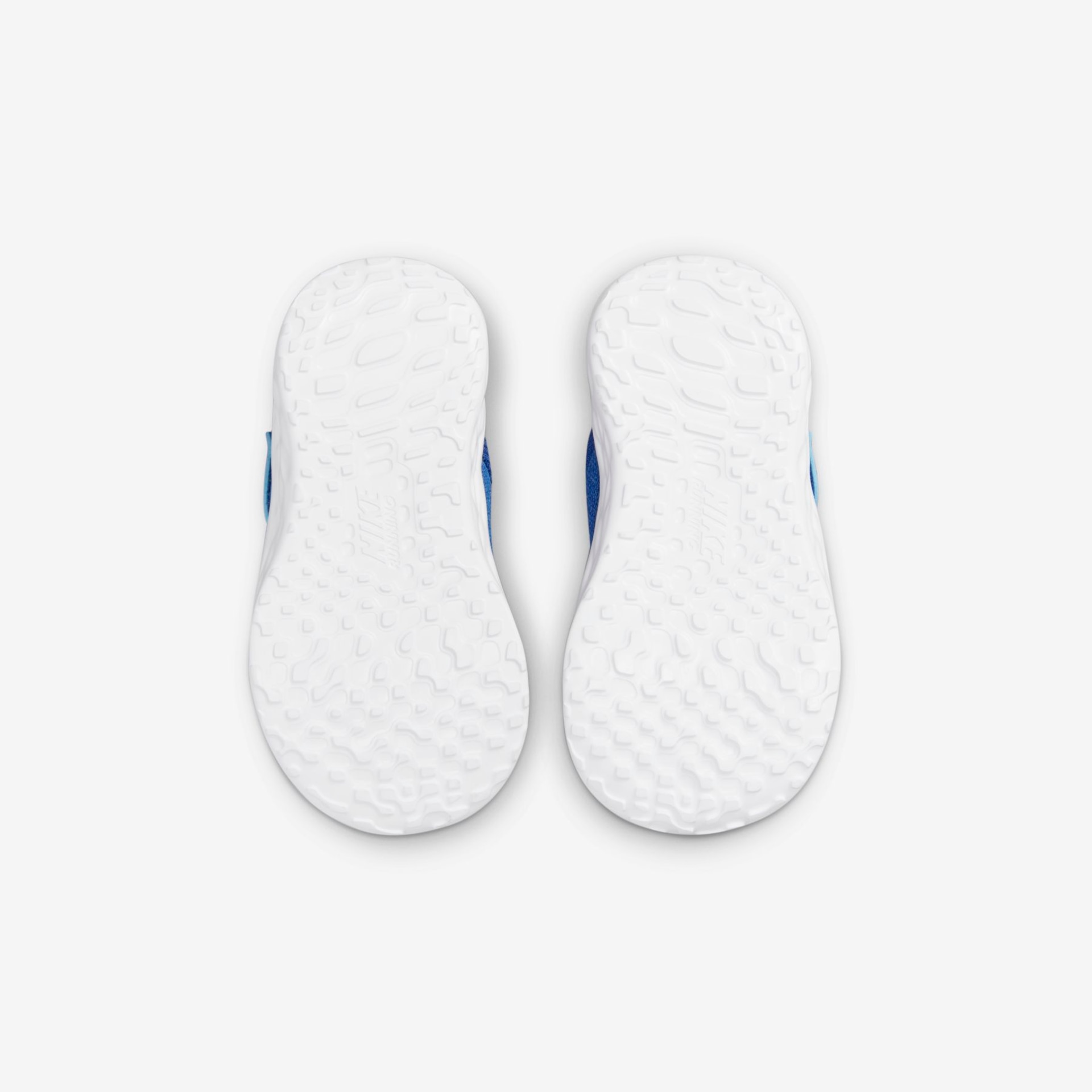 Tênis Nike Revolution 6 Infantil - Foto 2