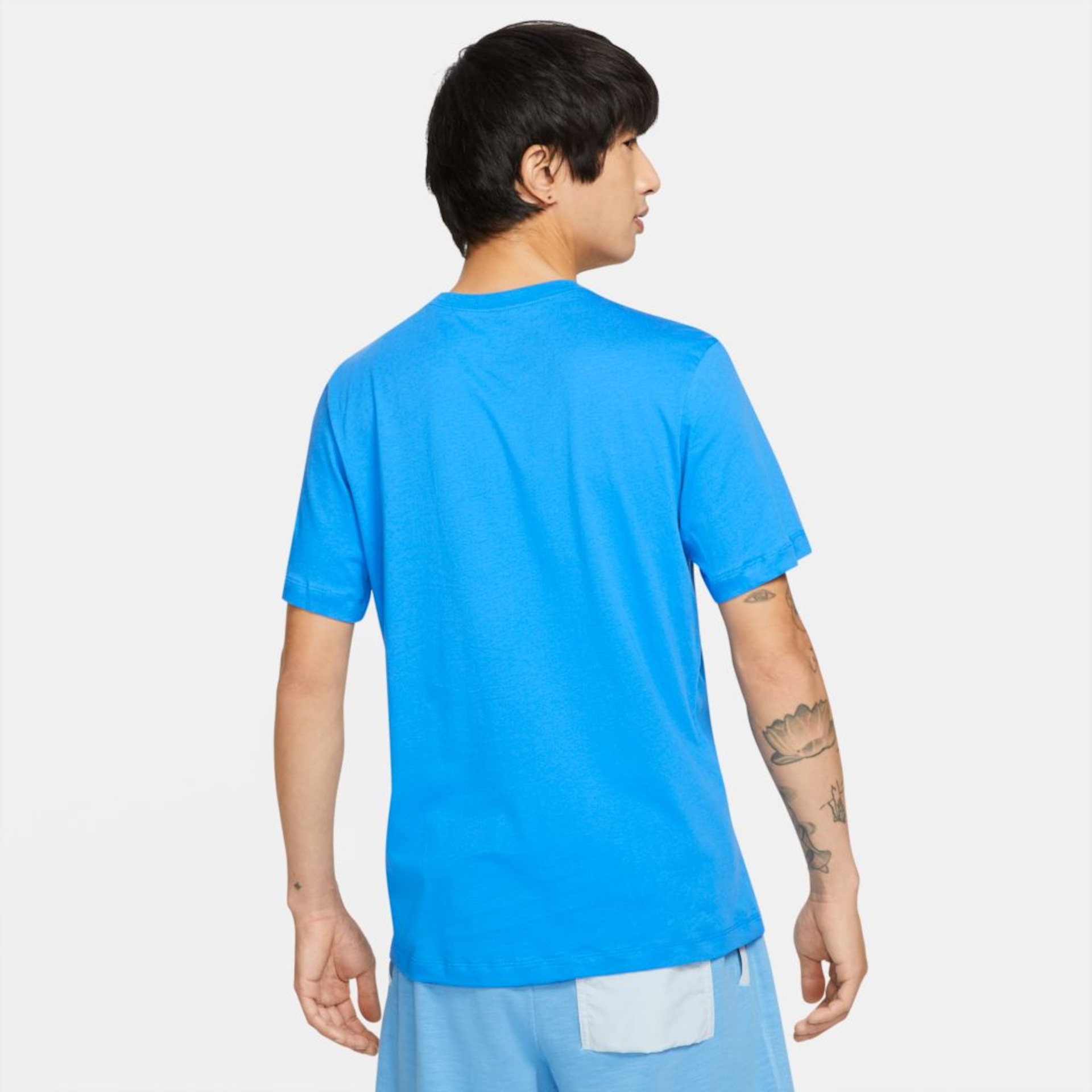 Camiseta Nike Sportswear Masculina - Foto 2