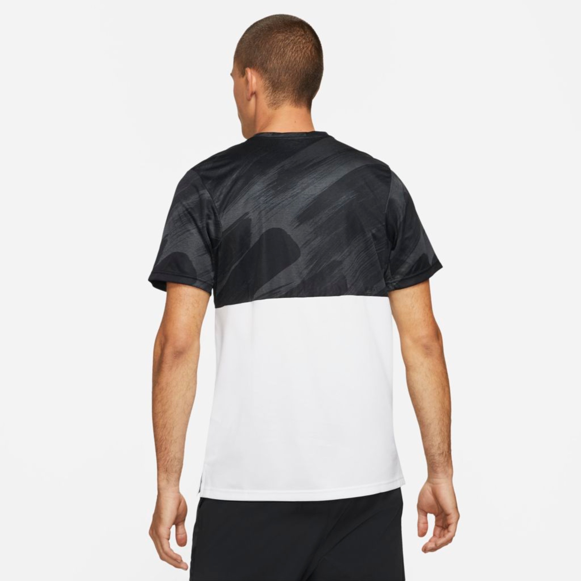 Camiseta Nike Pro Dri-FIT SuperSet Sport Clash Masculina - Foto 2