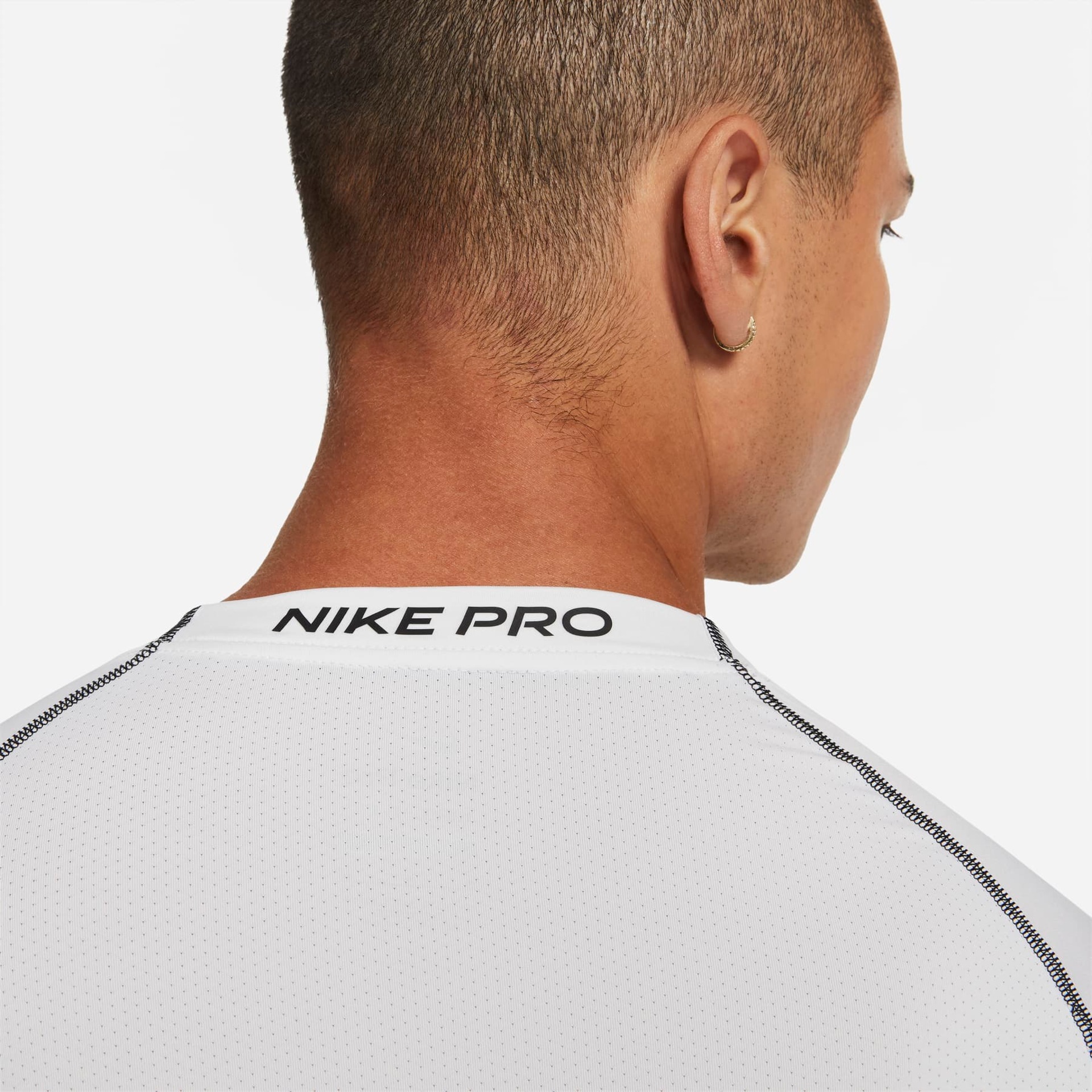 Camiseta Nike Pro Dri-FIT Masculina - Foto 4