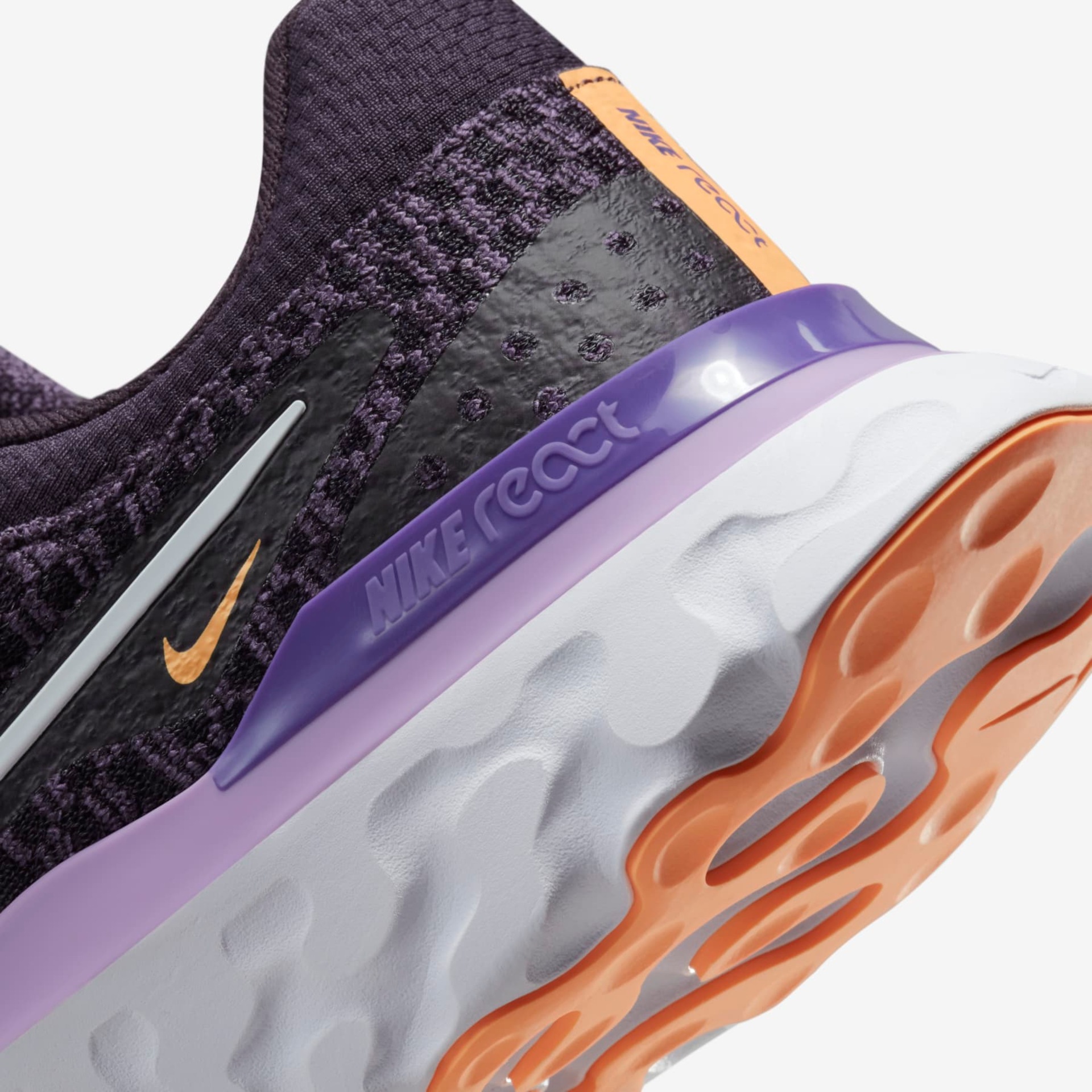Tênis Nike React Infinity Run Flyknit 3 Feminino - Foto 8