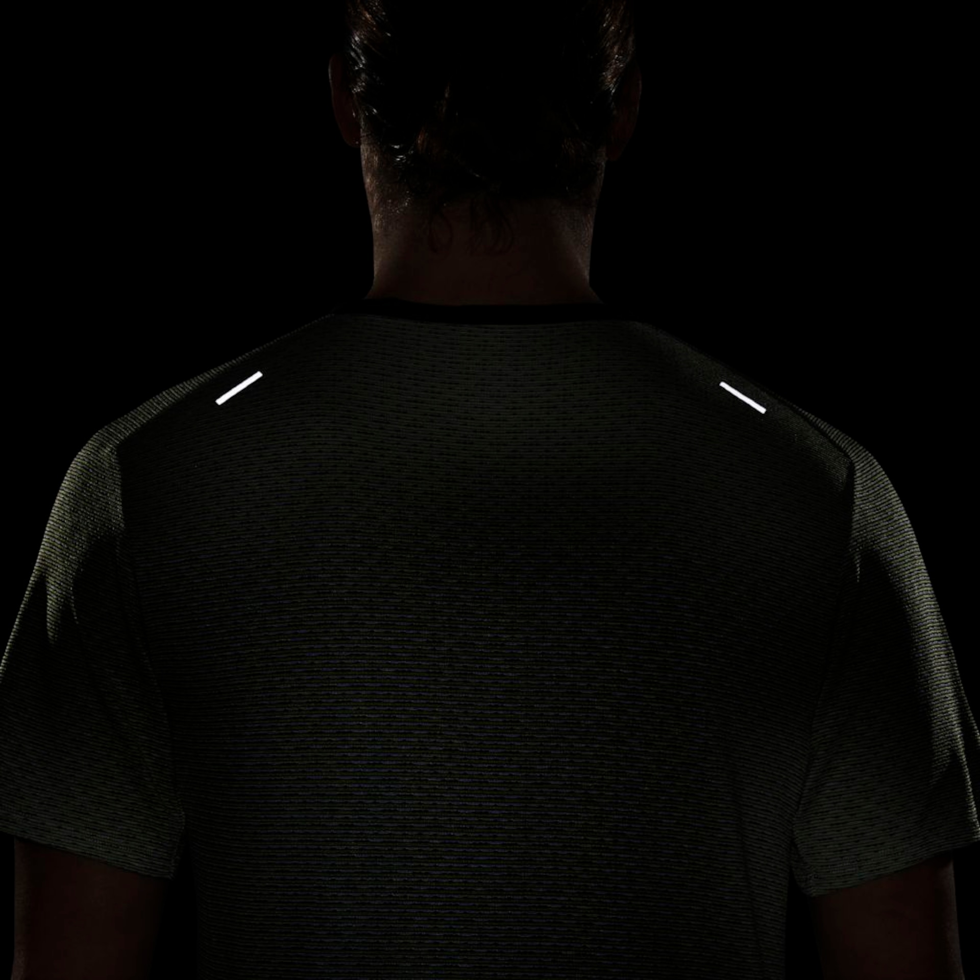 Camiseta Nike Dri-FIT ADV Run Division Techknit Masculina - Foto 6