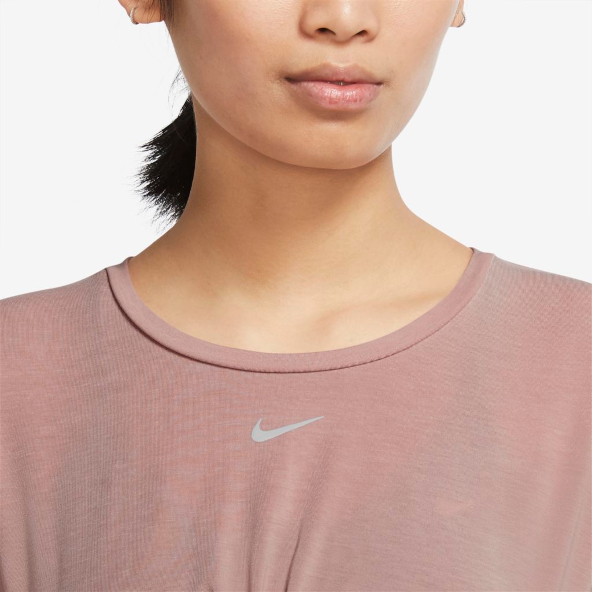 Camiseta Nike Dri-FIT One Luxe Feminina - Foto 3