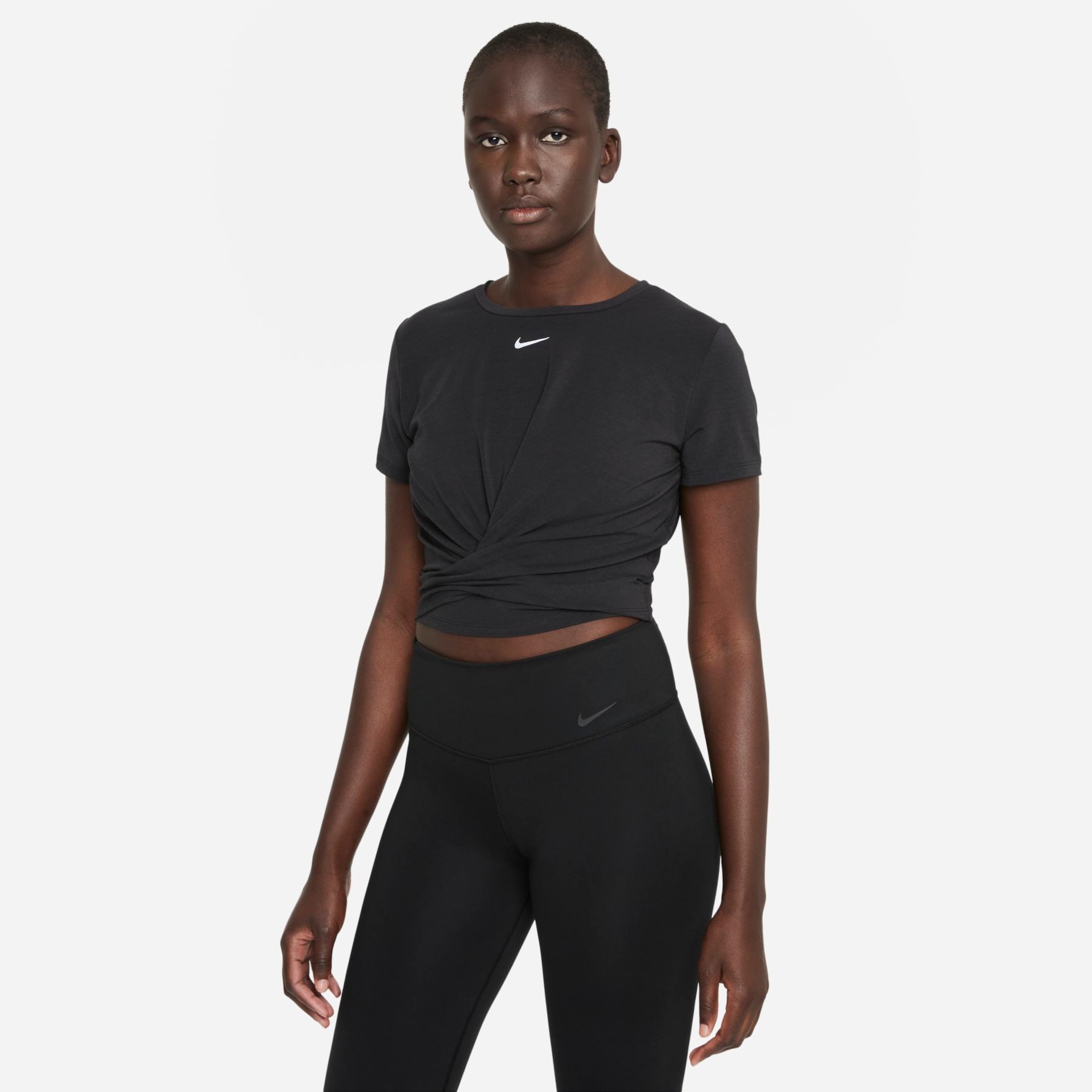 Camiseta Nike Dri-FIT One Luxe Feminina - Foto 1