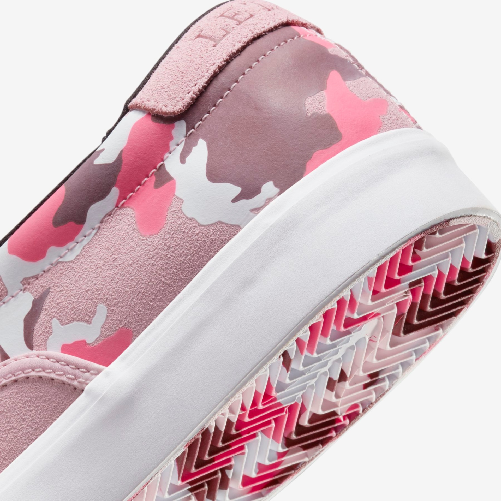 Tênis Nike SB x Leticia Bufoni Zoom Verona Slip Unissex - Foto 8
