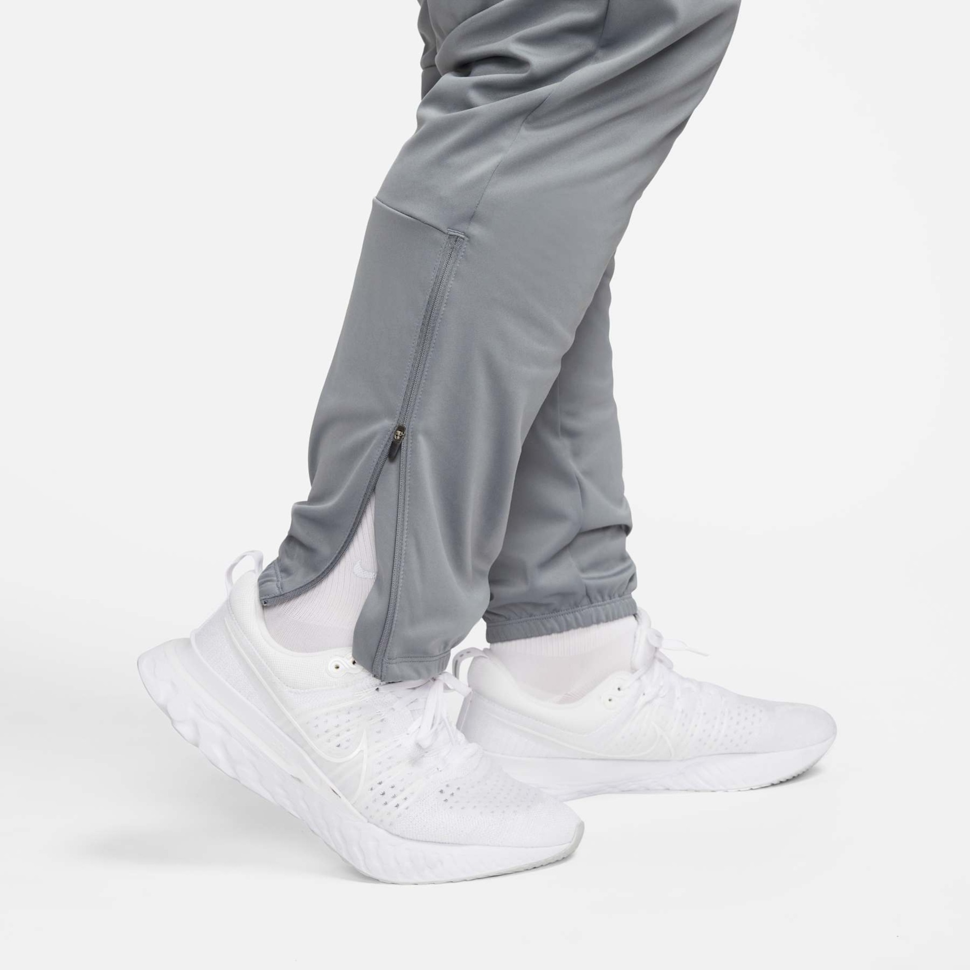 Calça Nike Dri-FIT Challenger Masculina - Foto 5