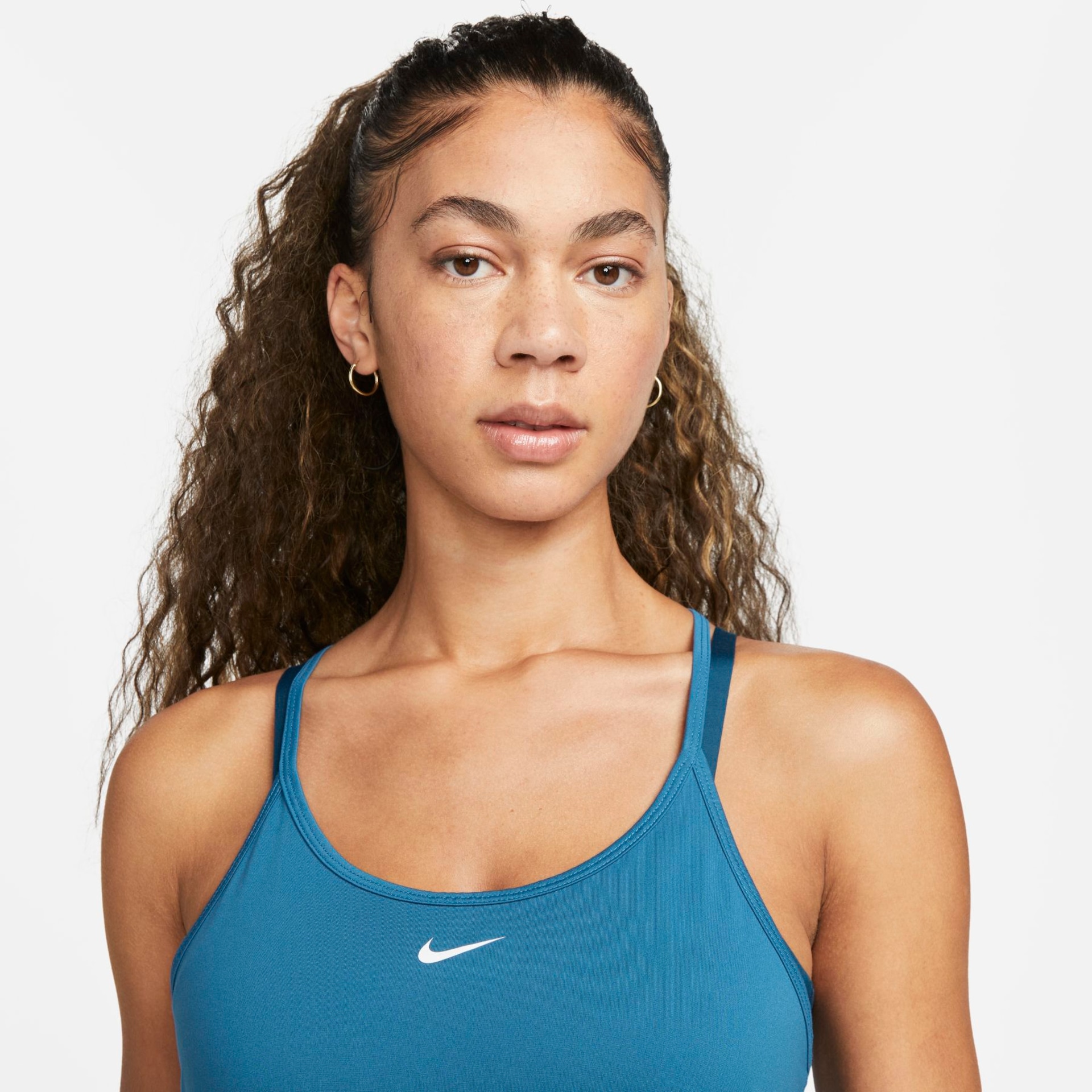 Regata Nike Dri-FIT One Elastika Feminina - Foto 3