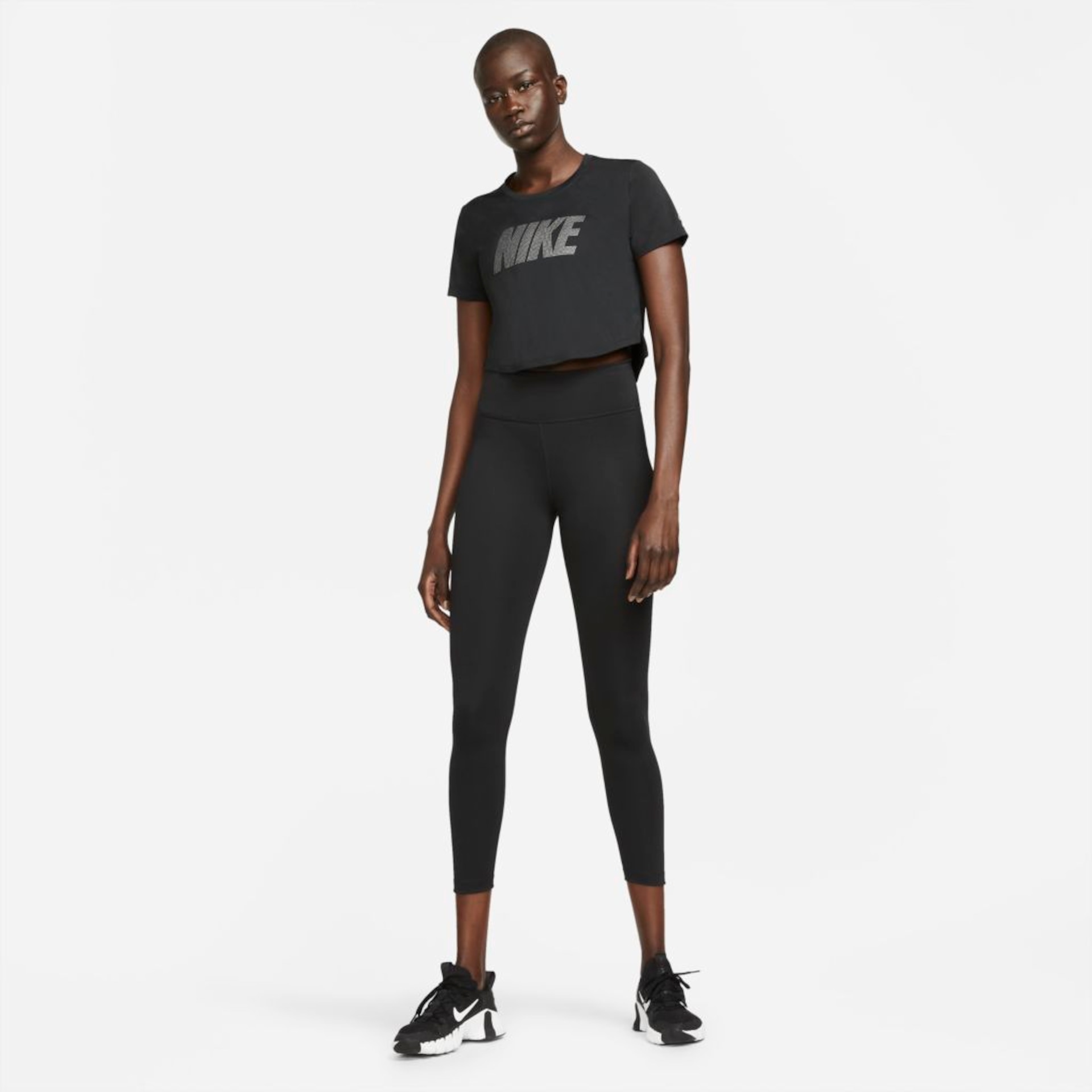 Camiseta Nike Dri-FIT One Feminina - Foto 7