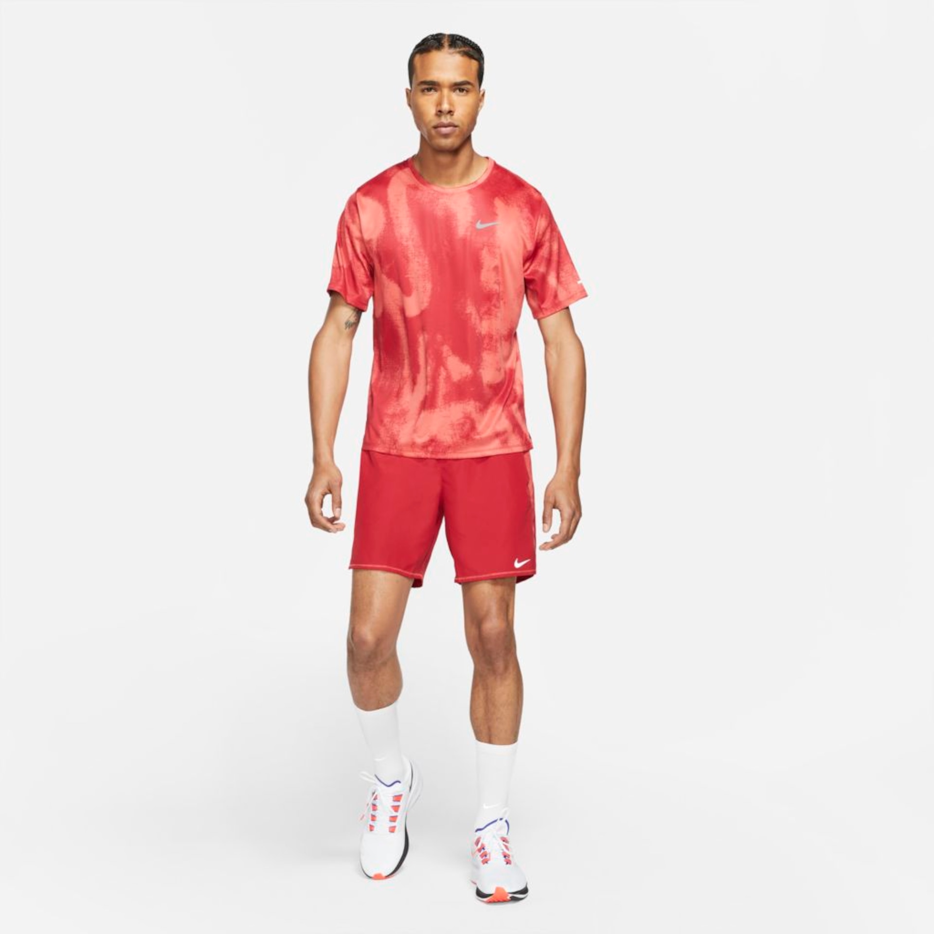 Camiseta Nike Dri-FIT Miler Wild Run Masculina - Foto 6