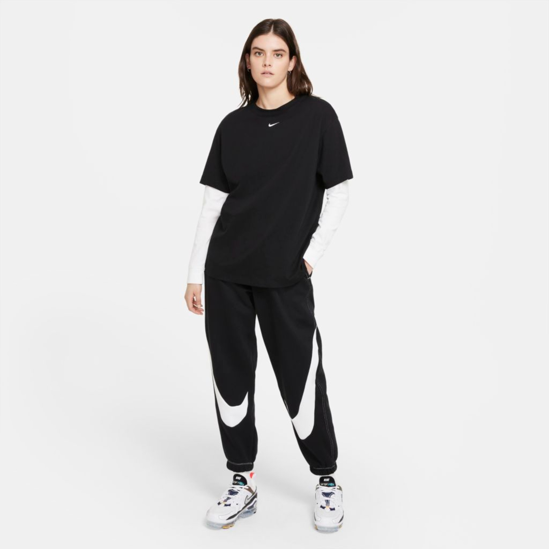 Calça Nike Sportswear Swoosh Feminina - Foto 7