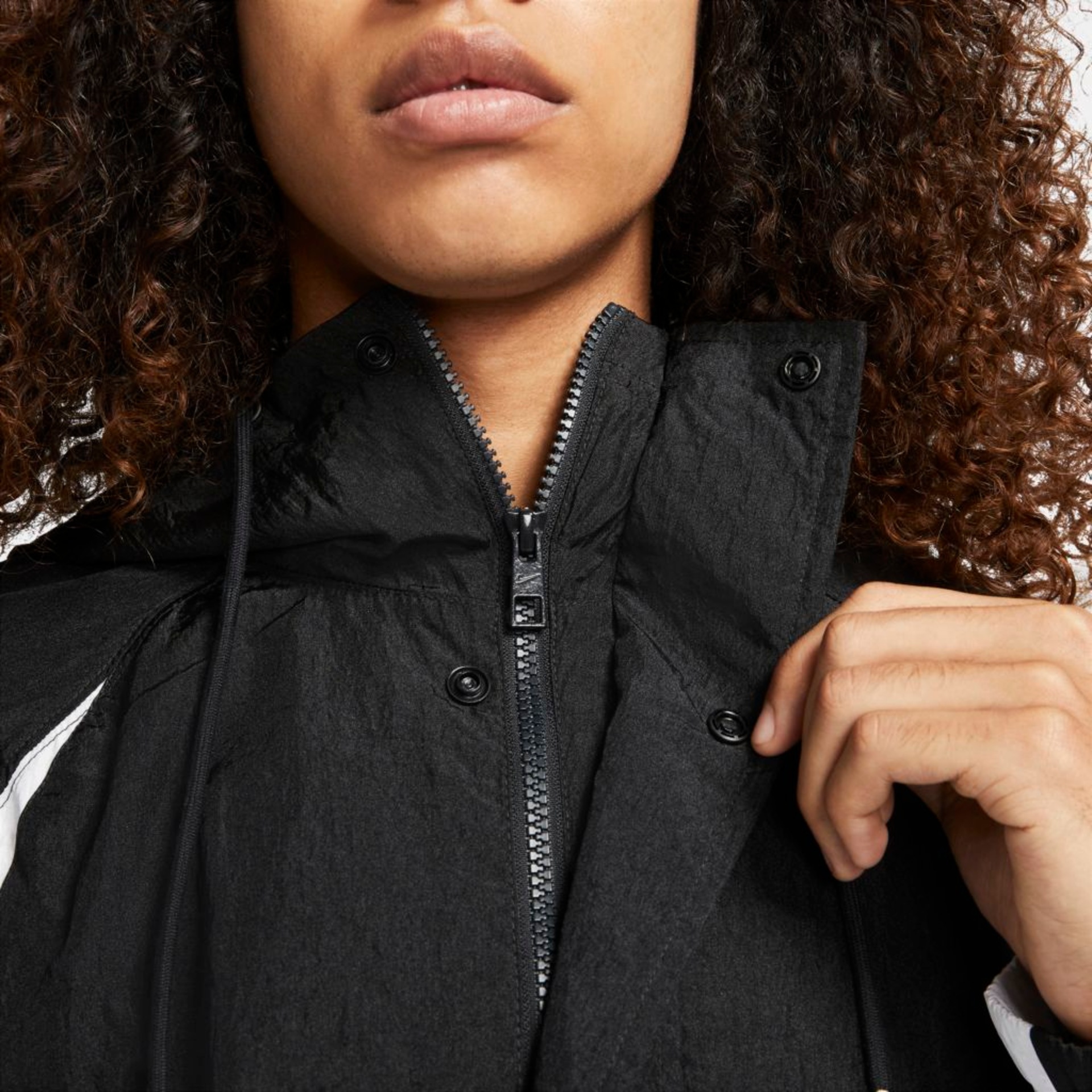 Jaqueta Nike Sportswear Swoosh Masculina - Foto 5