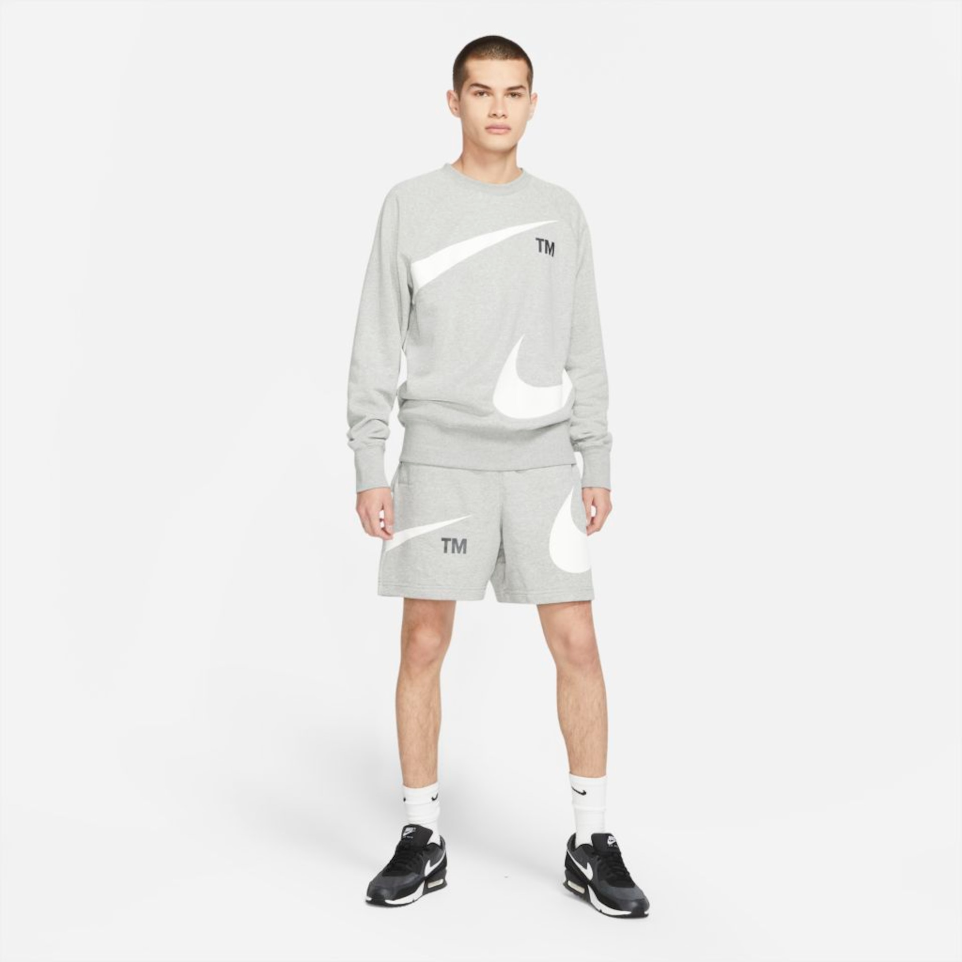 Shorts Nike Sportswear Swoosh Masculino - Foto 8