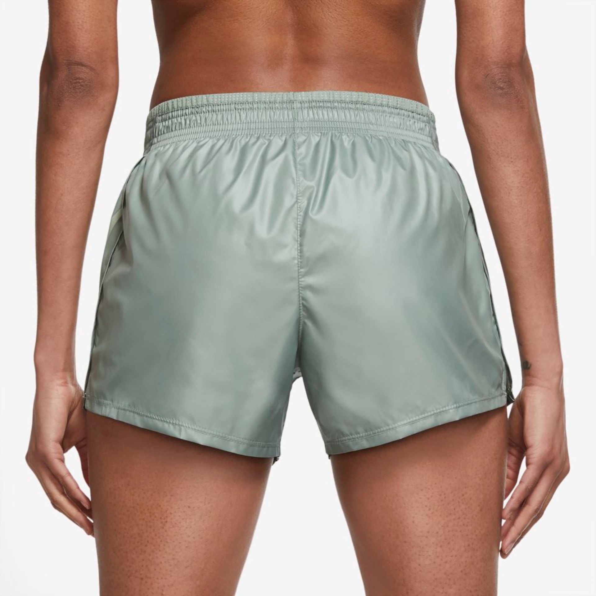 Shorts Nike Dri-FIT Swoosh Run Feminino - Foto 2