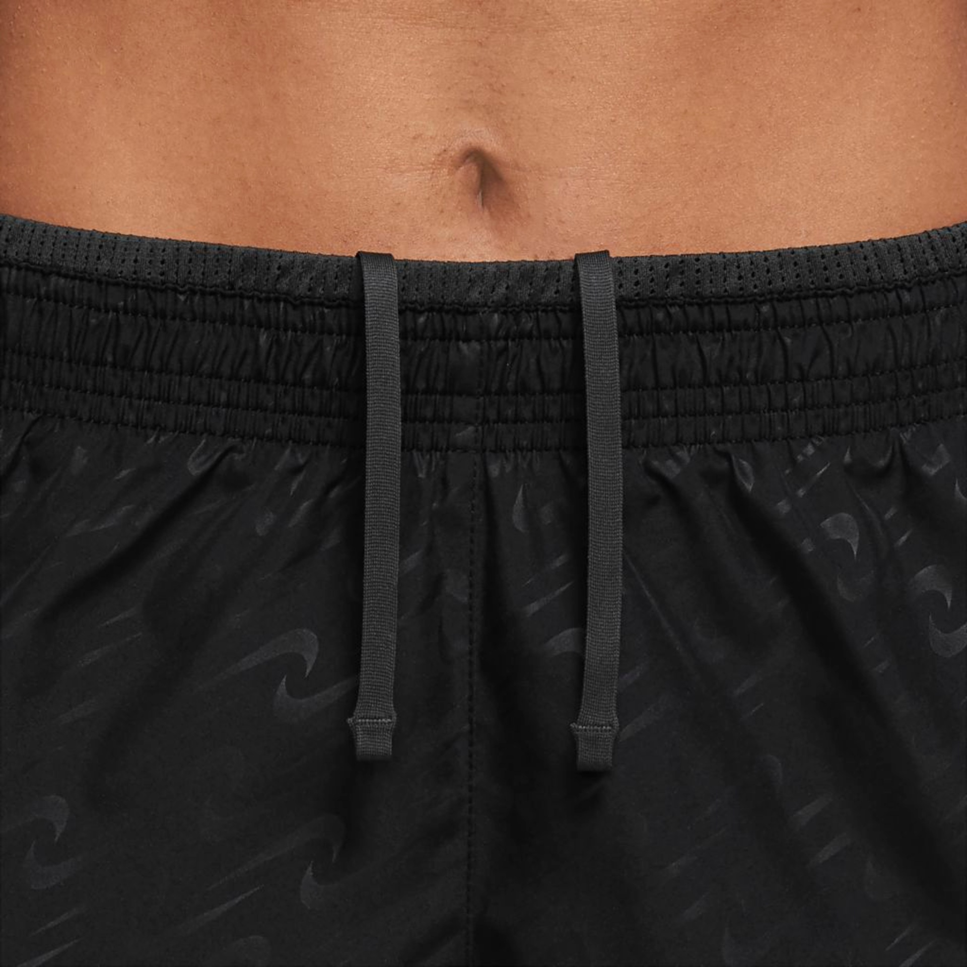Shorts Nike Dri-FIT Icon Clash 10K Feminino - Foto 4