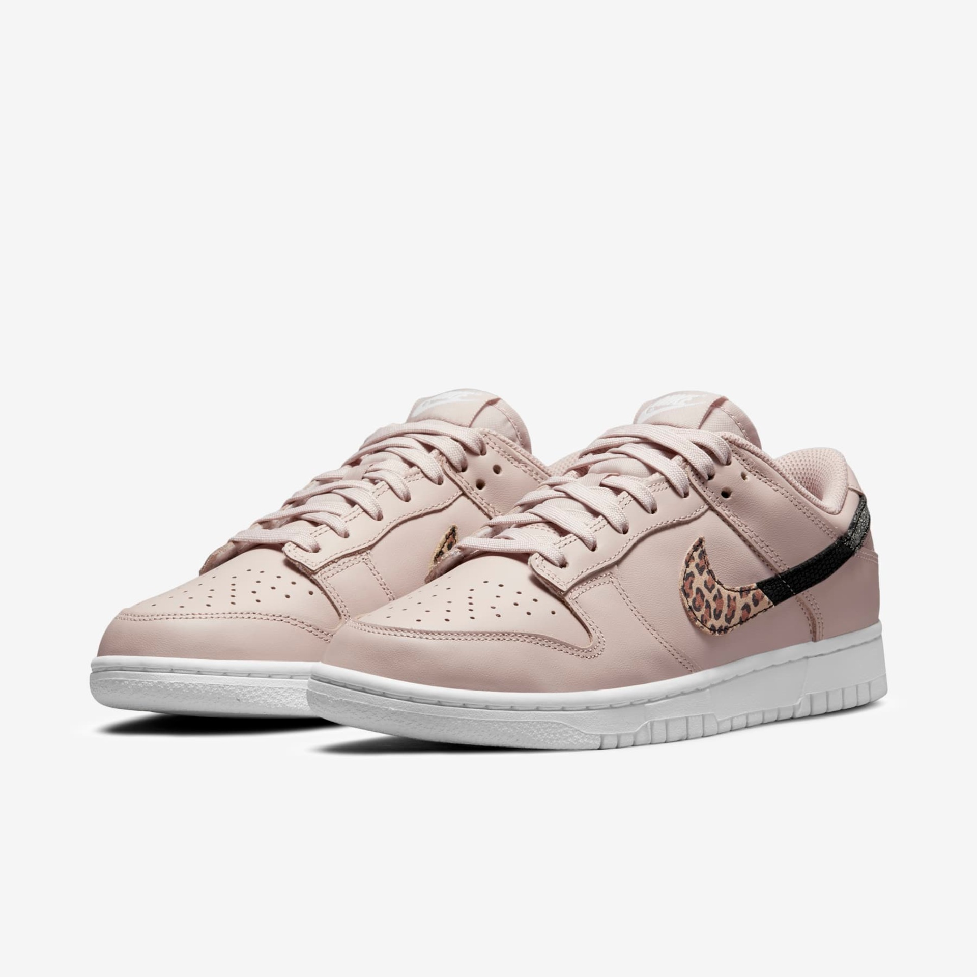 Tênis Nike Dunk Low SE Feminino - Foto 5