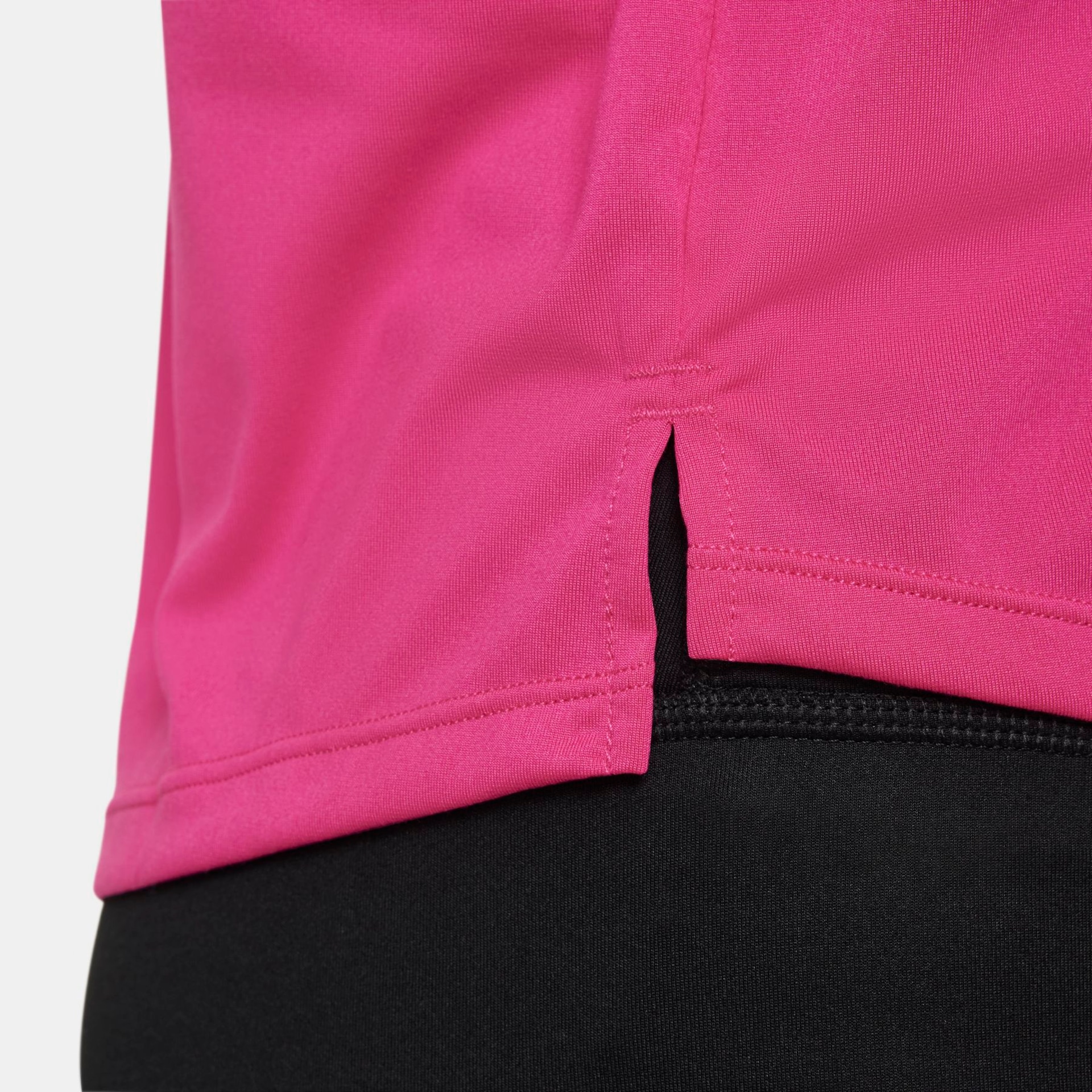Camiseta Nike Dri-FIT One Infantil - Foto 4