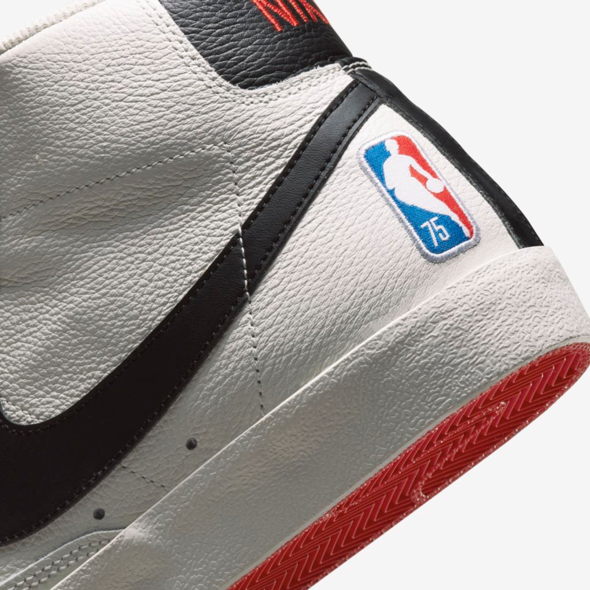 Tênis Nike Sportswear Blazer Mid '77 EMB Masculino - Foto 8