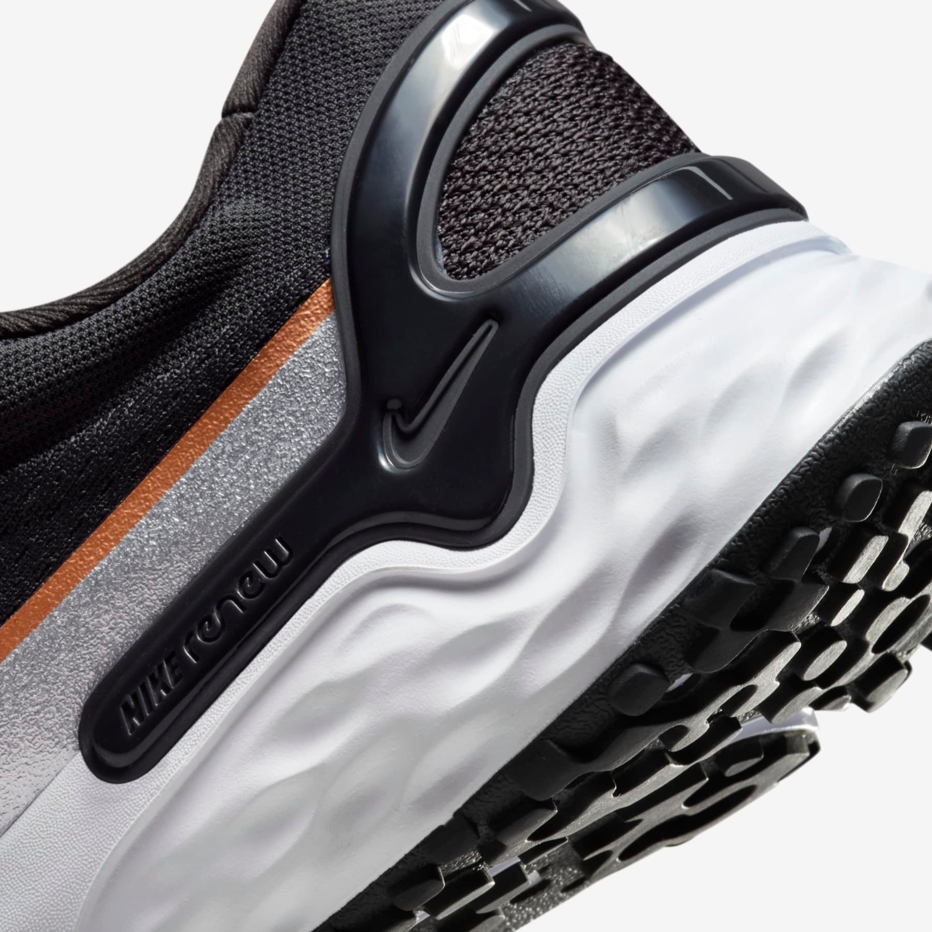 Tênis Nike Renew Run 3 Feminino - Foto 10