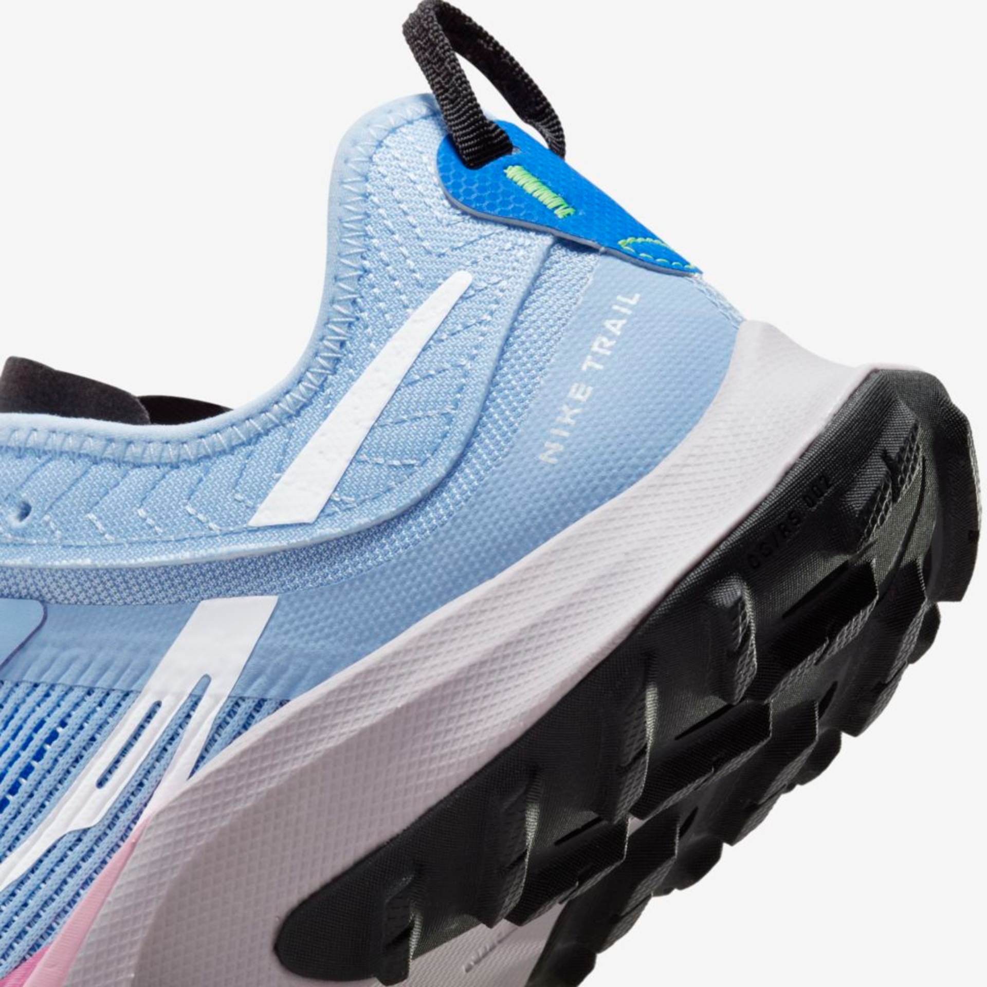Tênis Nike Air Zoom Terra Kiger 8 Feminino - Foto 8
