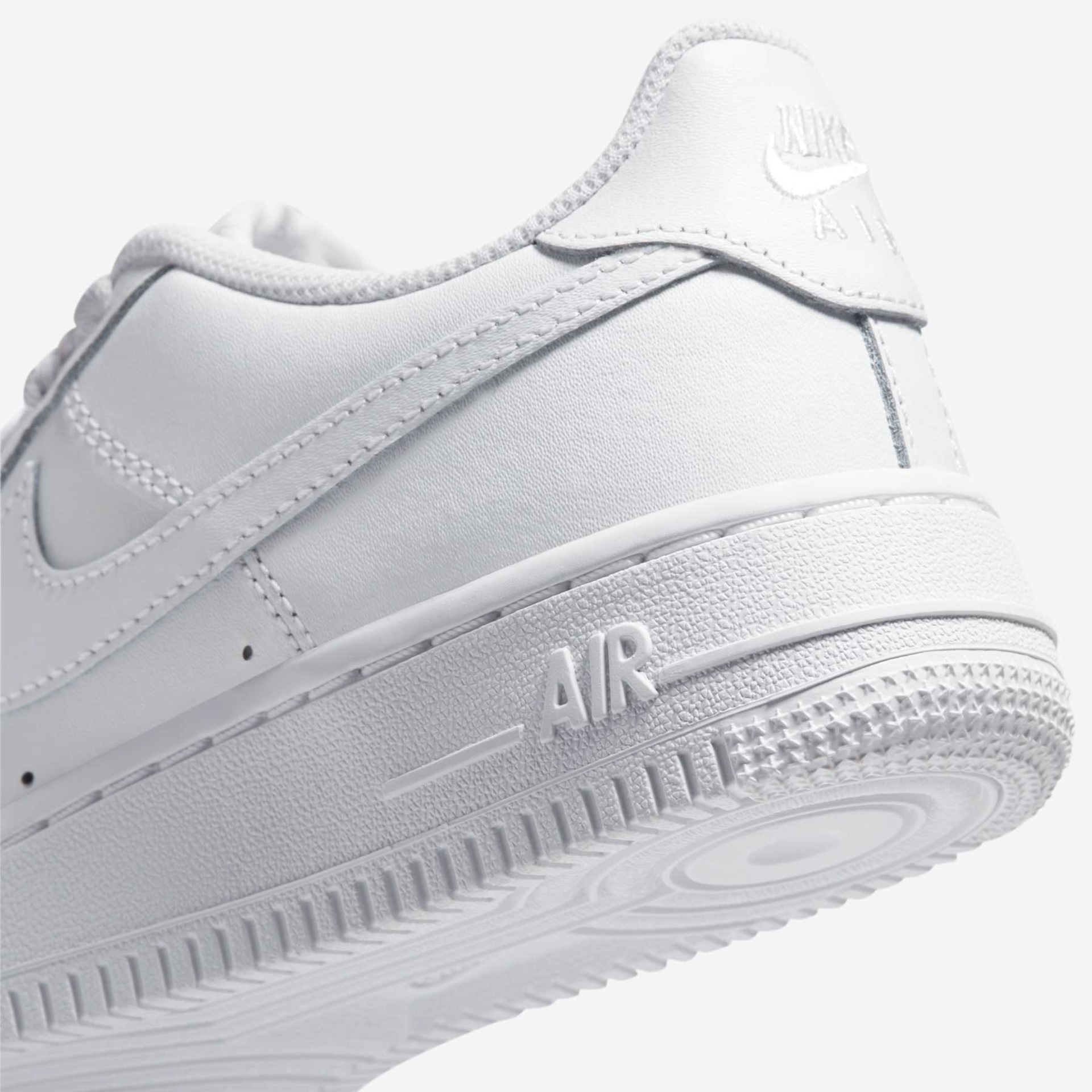 Tênis Nike Air Force 1 LE Infantil - Foto 8