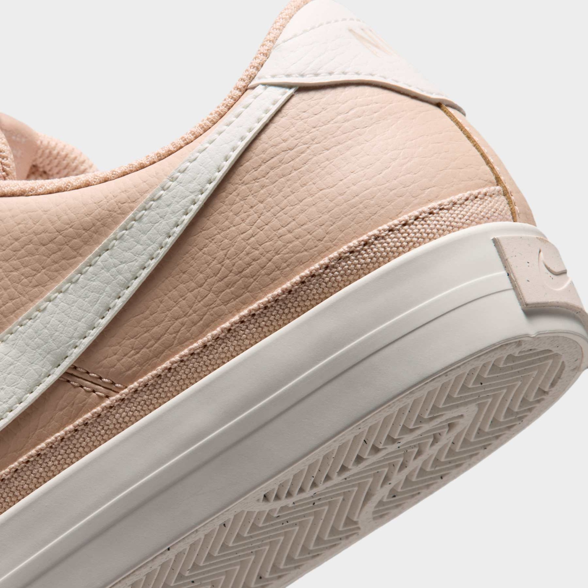 Tênis Nike Court Legacy Next Nature Feminino - Foto 8