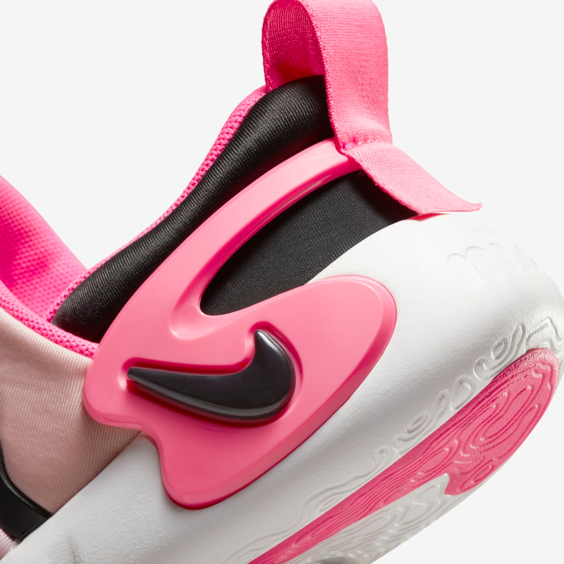 Tênis Nike Dynamo Go Infantil - Foto 8
