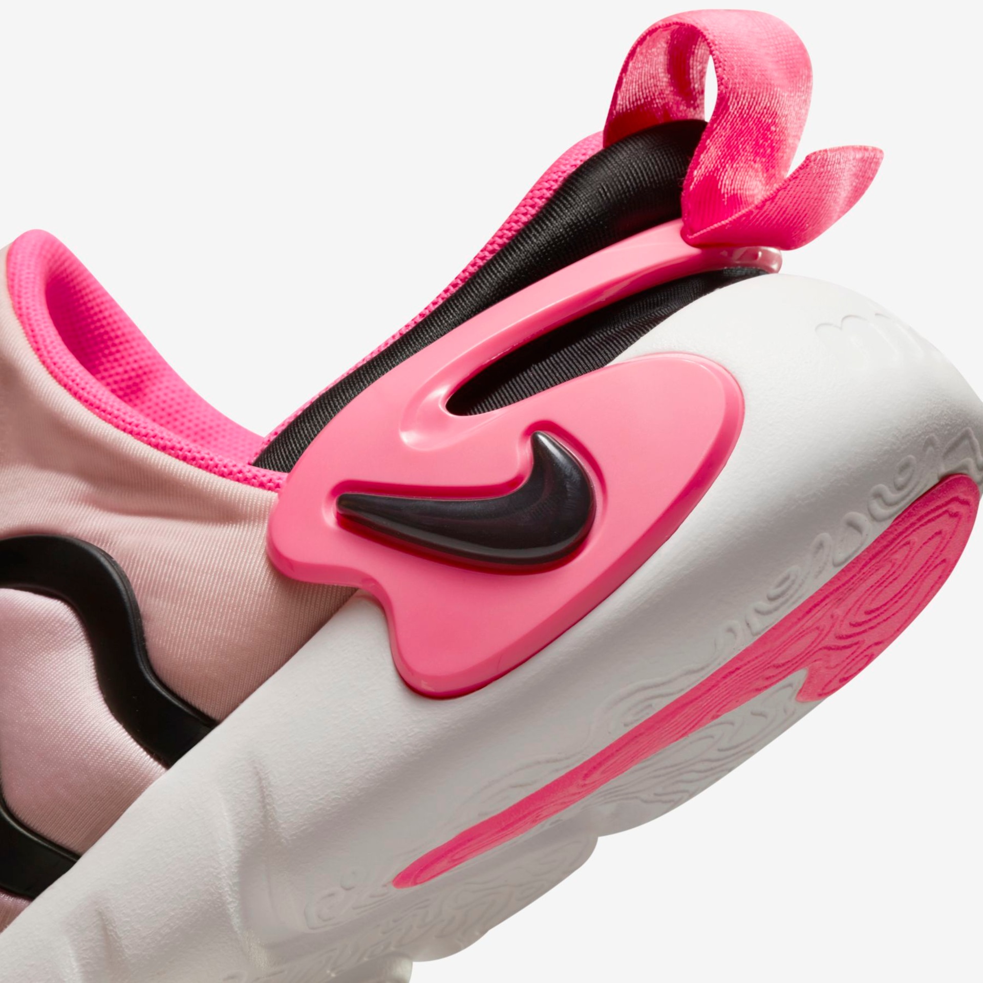 Tênis Nike Dynamo Go Infantil - Foto 9