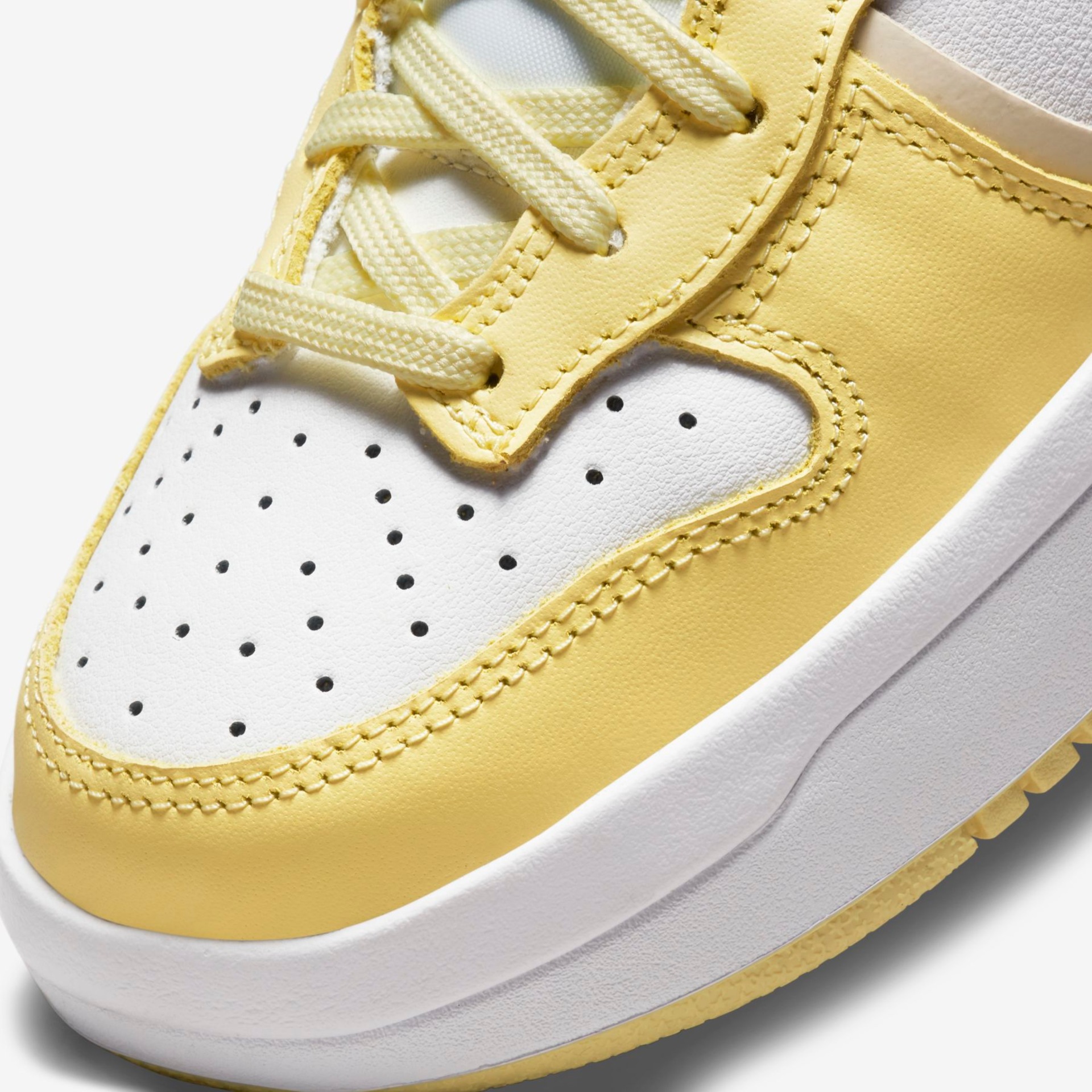 Tênis Nike Dunk High Rebel Feminino - Foto 7