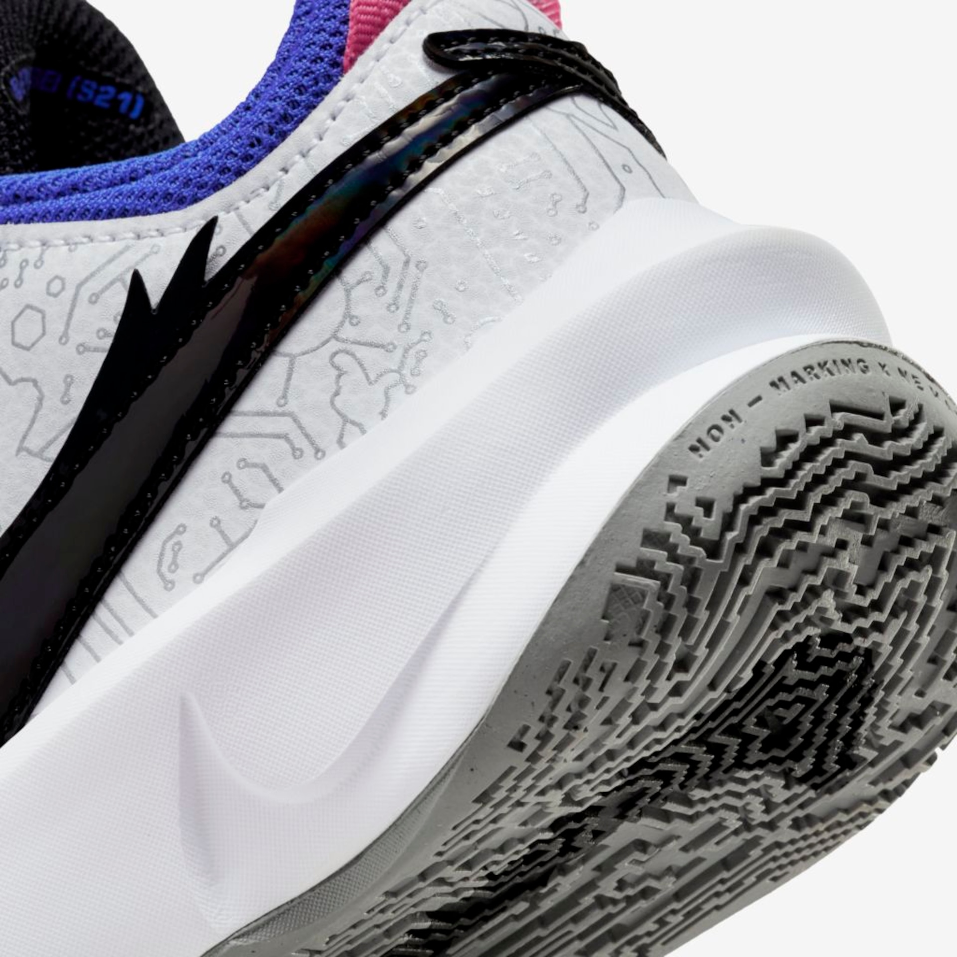 Tênis Nike Hustle D10 x Space Jam: A New Legacy Infantil - Foto 8