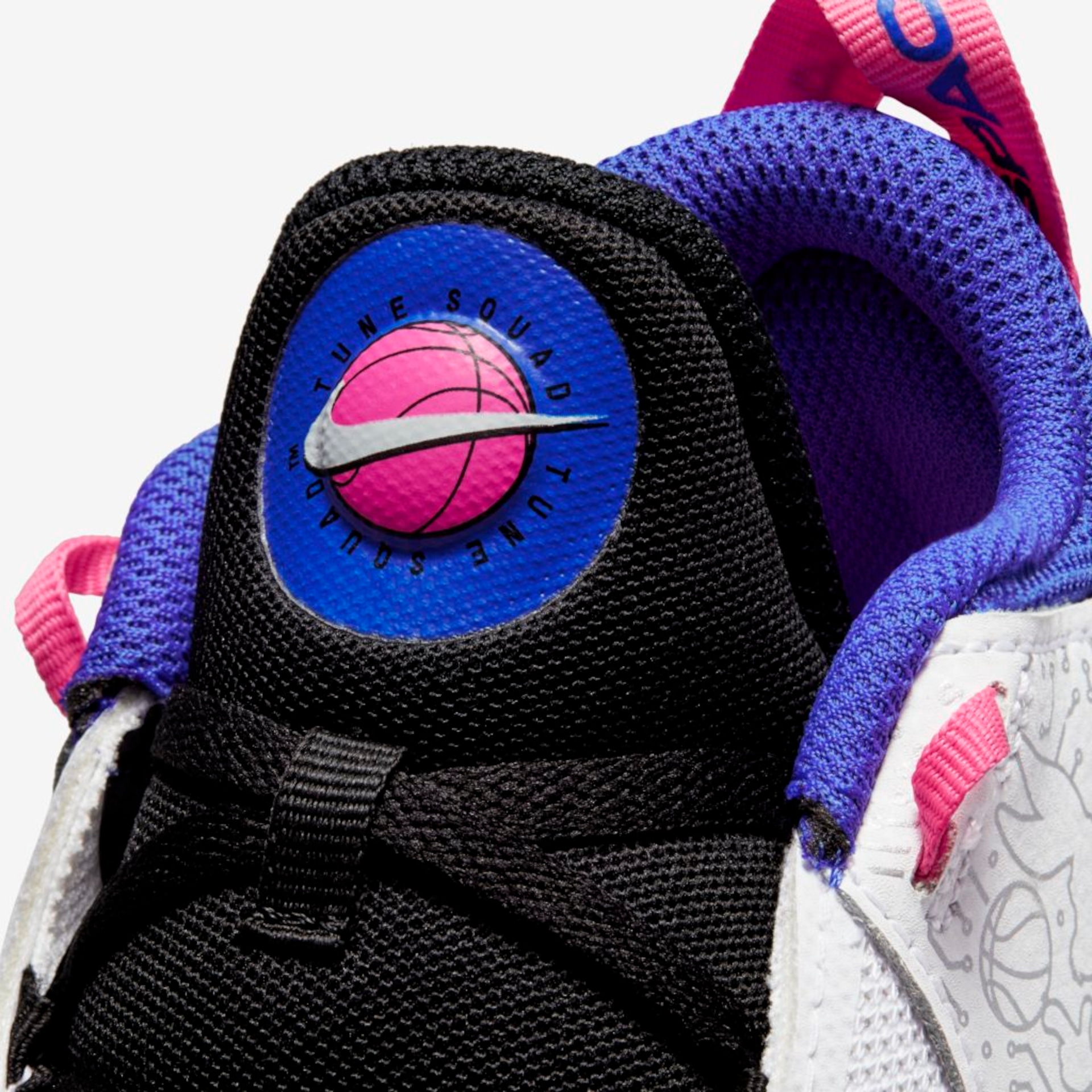 Tênis Nike Hustle D10 x Space Jam: A New Legacy Infantil - Foto 9