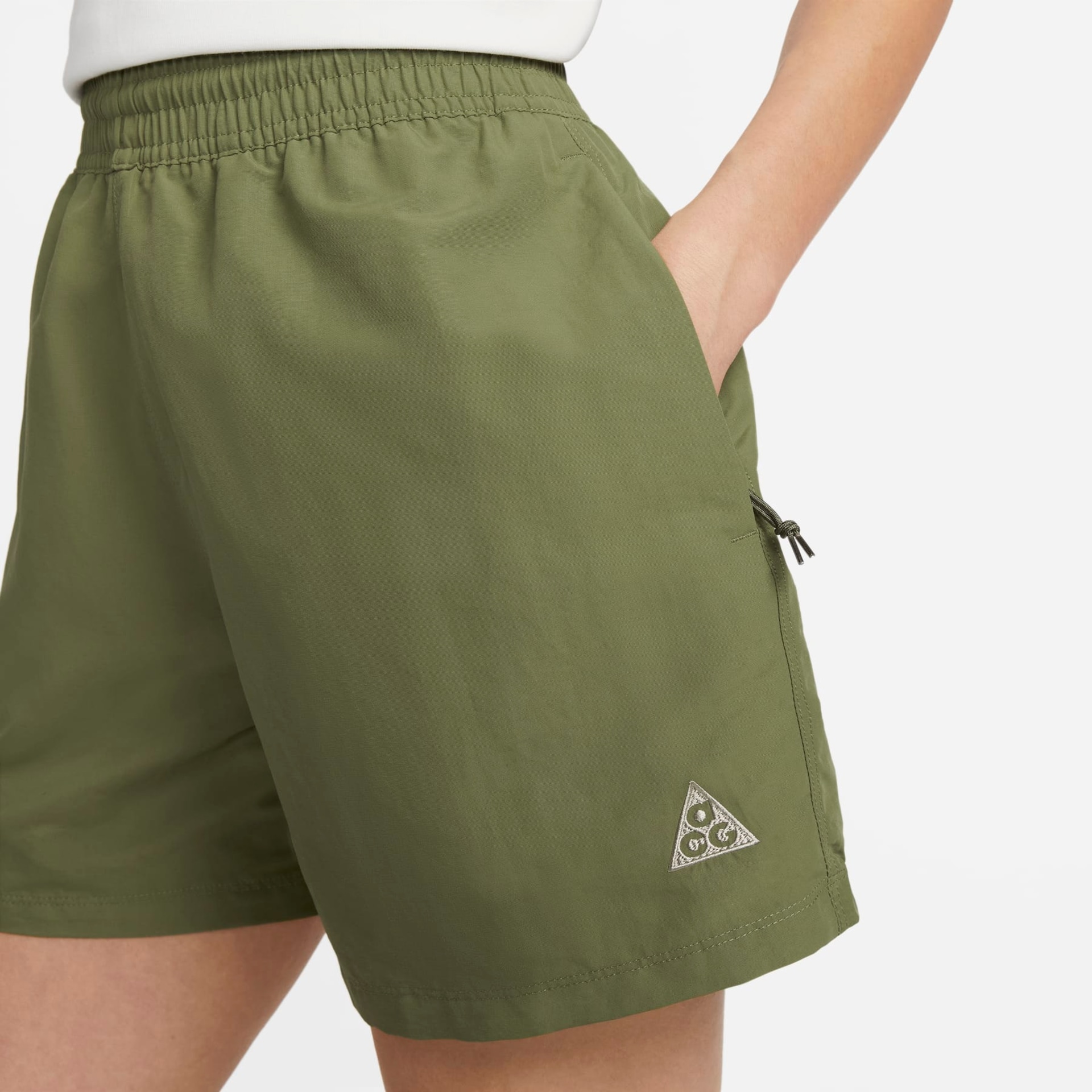 Shorts Nike ACG Feminino - Foto 4