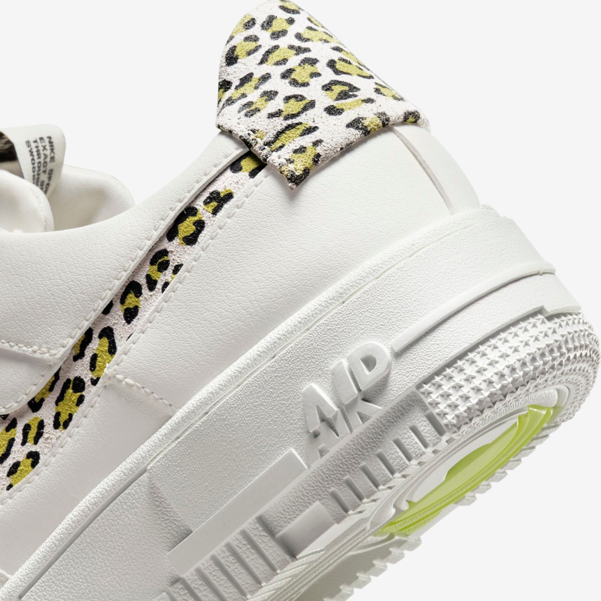 Tênis Nike Air Force 1 Pixel Feminino - Foto 8