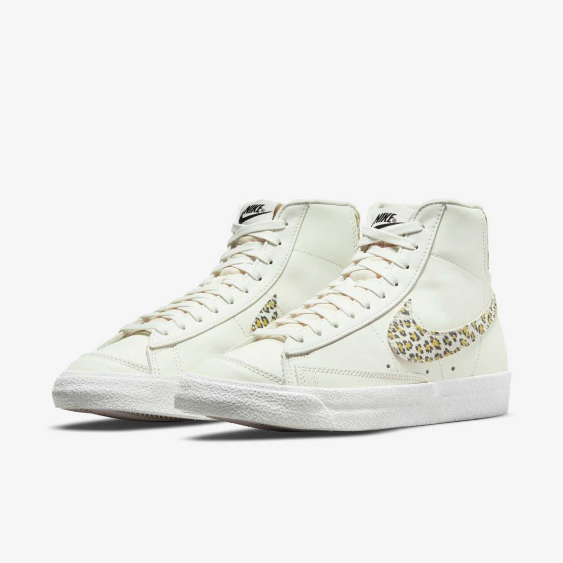 Tênis Nike Blazer Mid '77 SE Feminino - Foto 5