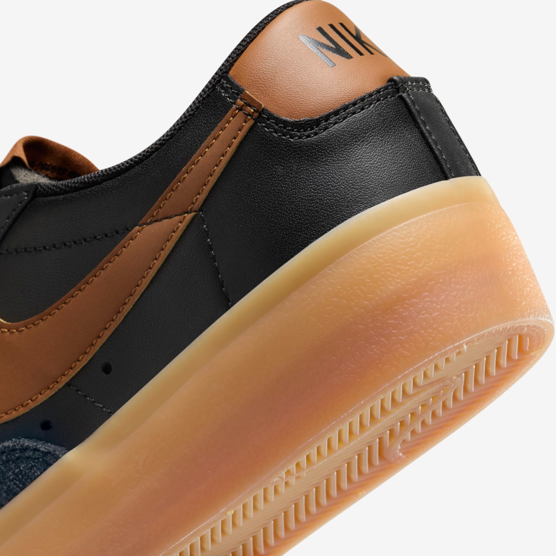 Tênis Nike Blazer Low Platform Feminino - Foto 8