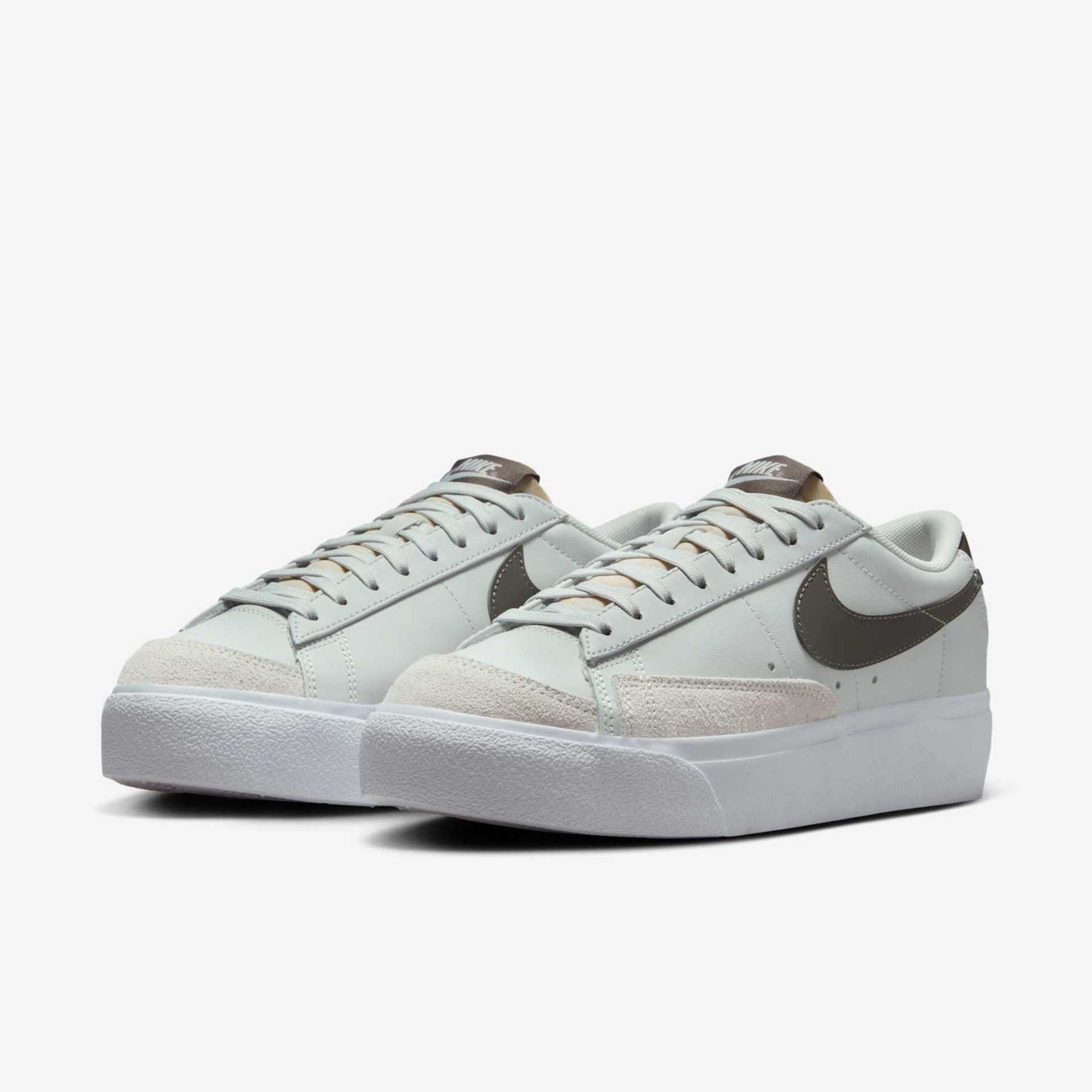 Tênis Nike Blazer Low Platform Feminino - Foto 5