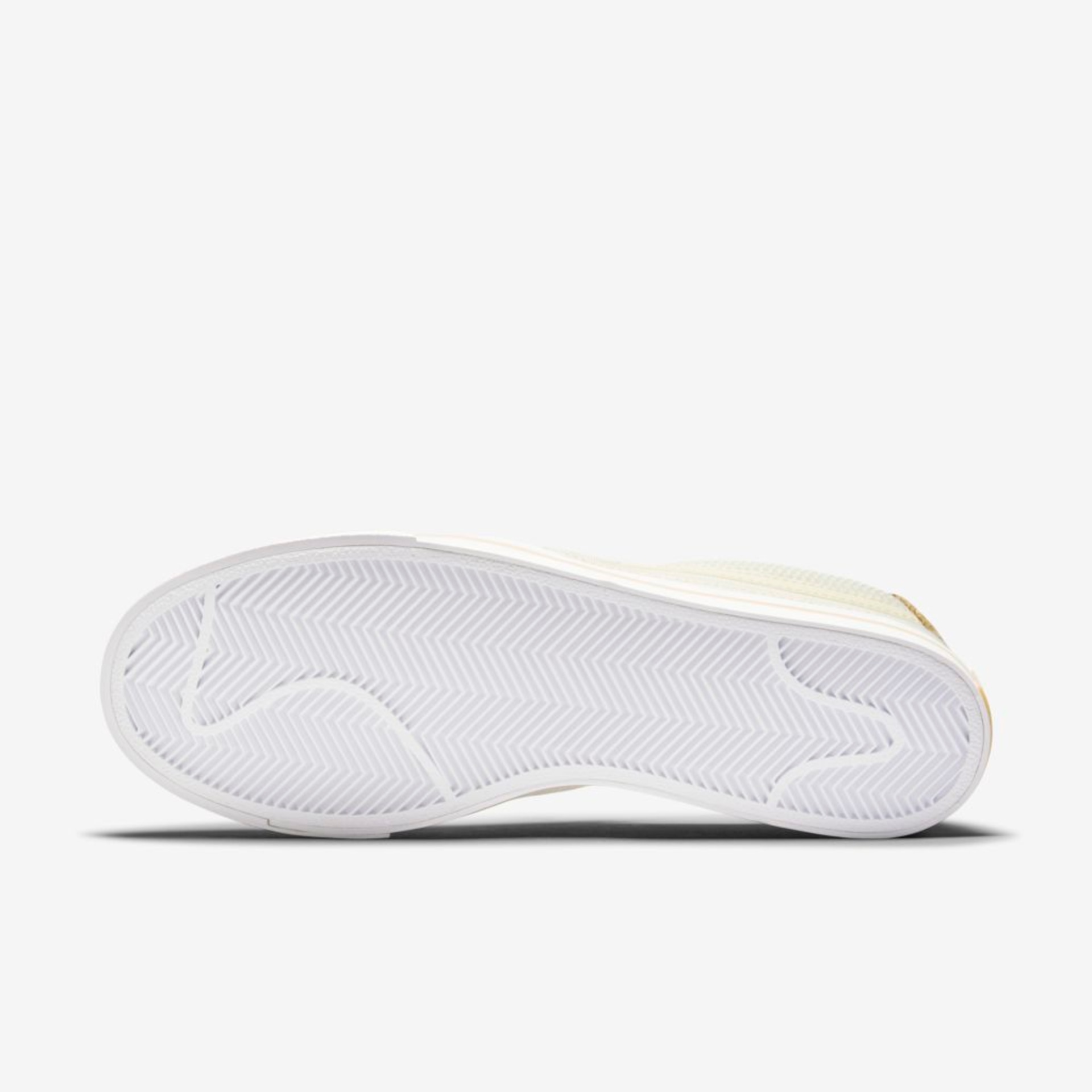 Tênis Nike Court Legacy Slip-on Feminino - Foto 2