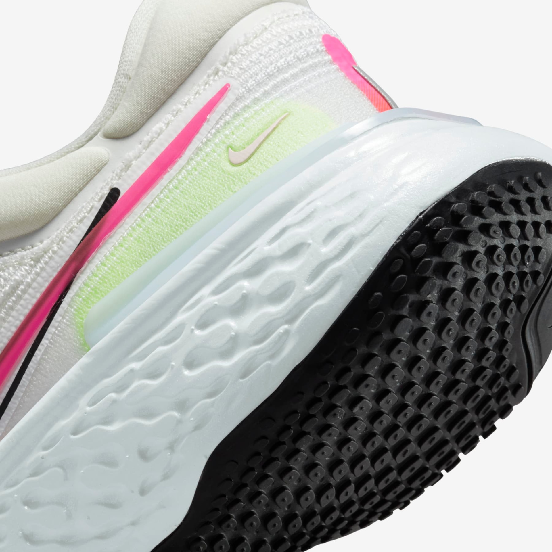 Tênis Nike ZoomX Invincible Run Flyknit Feminino - Foto 8
