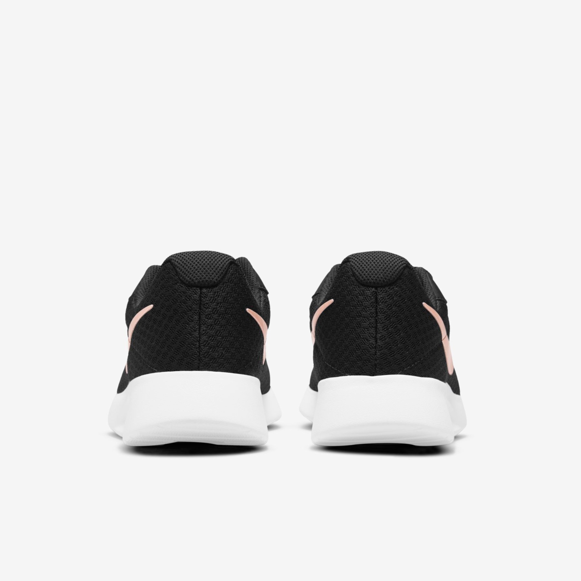 Tênis Nike Tanjun Feminino - Foto 7