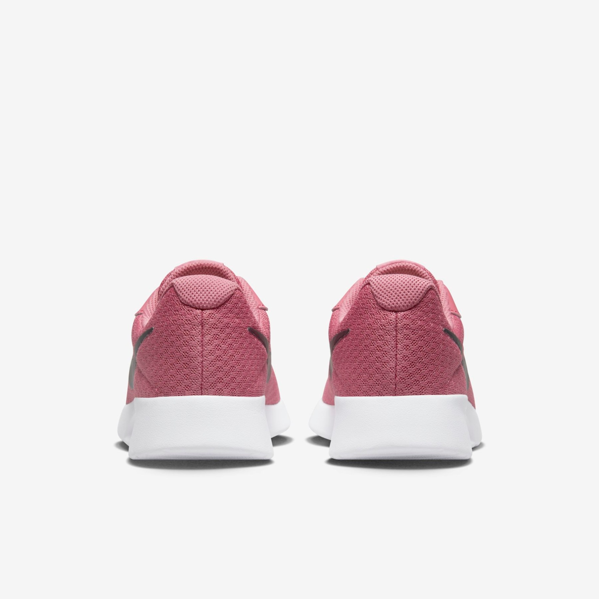 Tênis Nike Tanjun Feminino - Foto 6