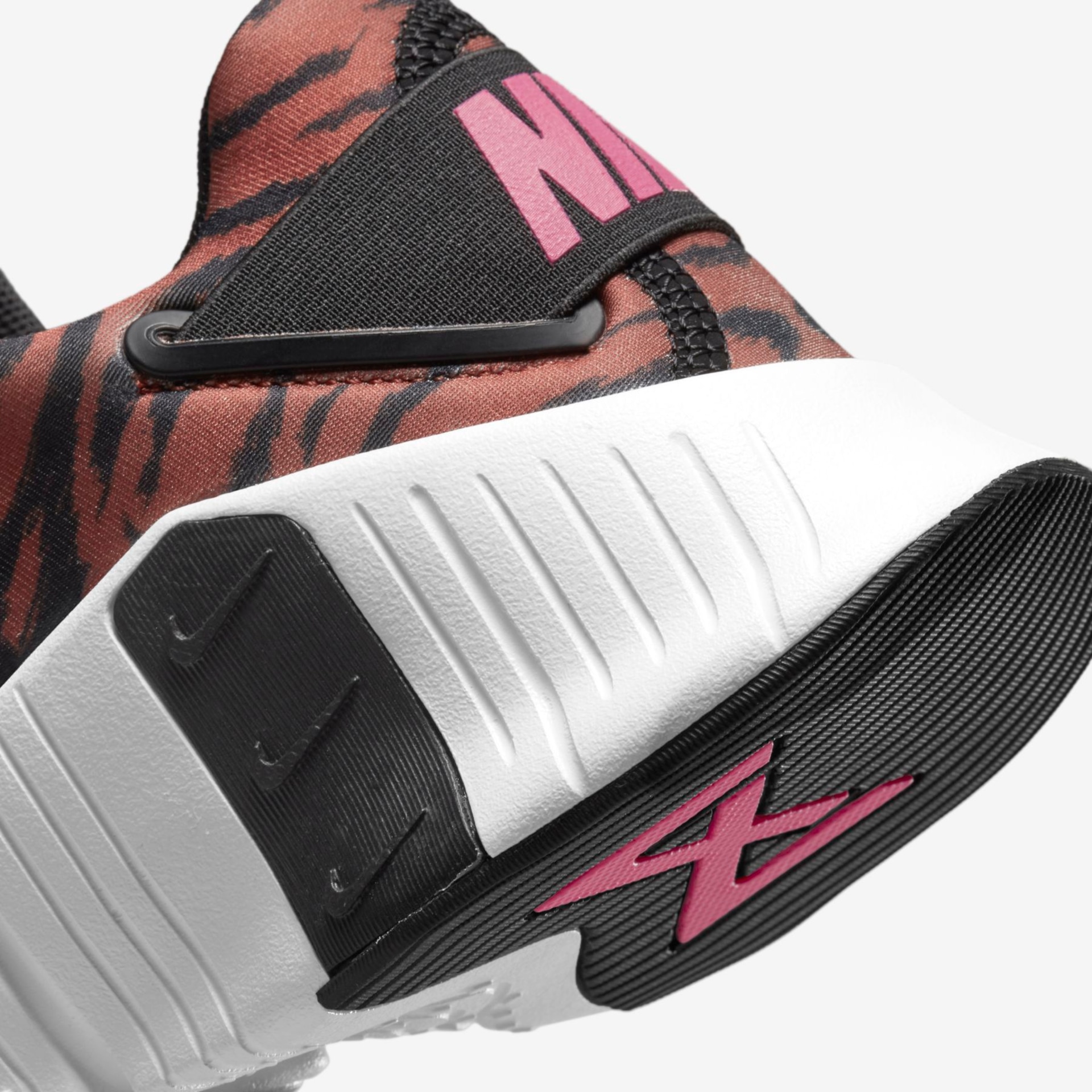 Tênis Nike Free Metcon 4 Feminino - Foto 8