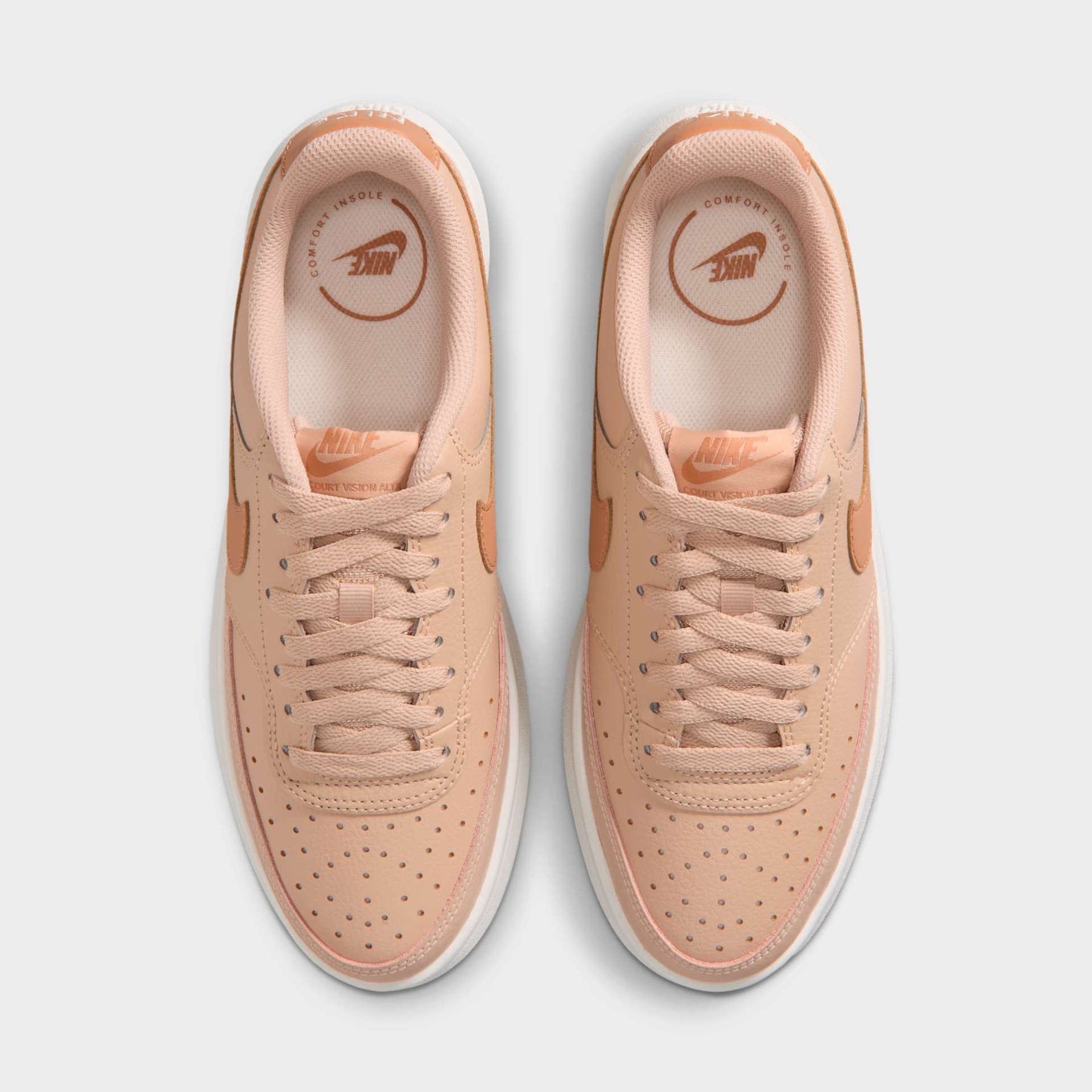 Tênis Nike Court Vision Alta Feminino - Foto 4