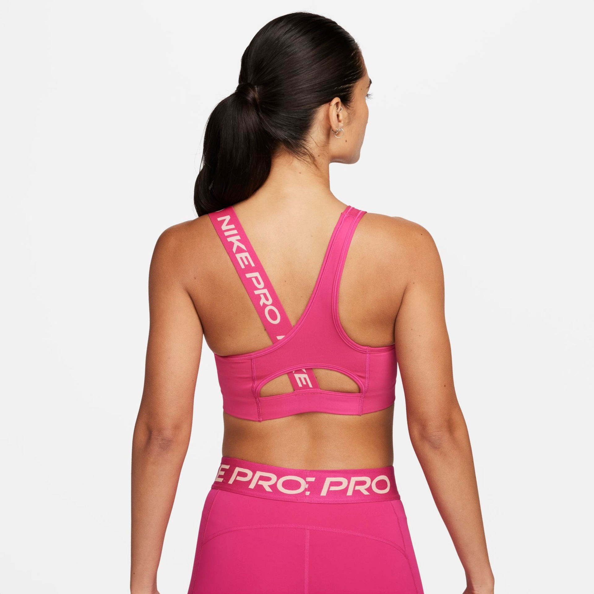 Top Nike Pro Swoosh Feminino - Foto 2