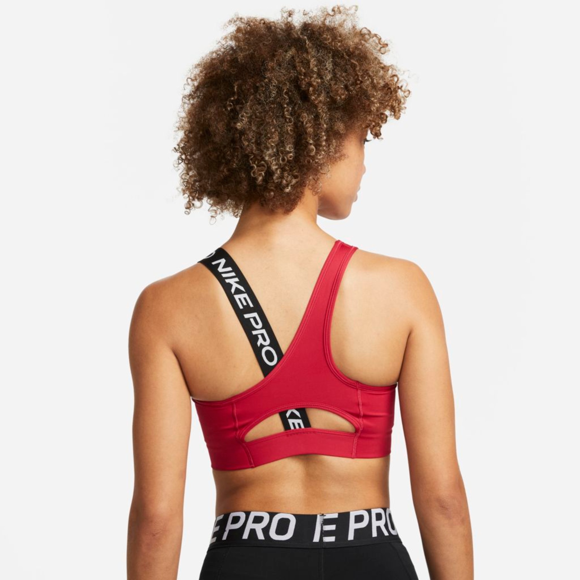 Top Nike Pro Swoosh Feminino - Foto 2