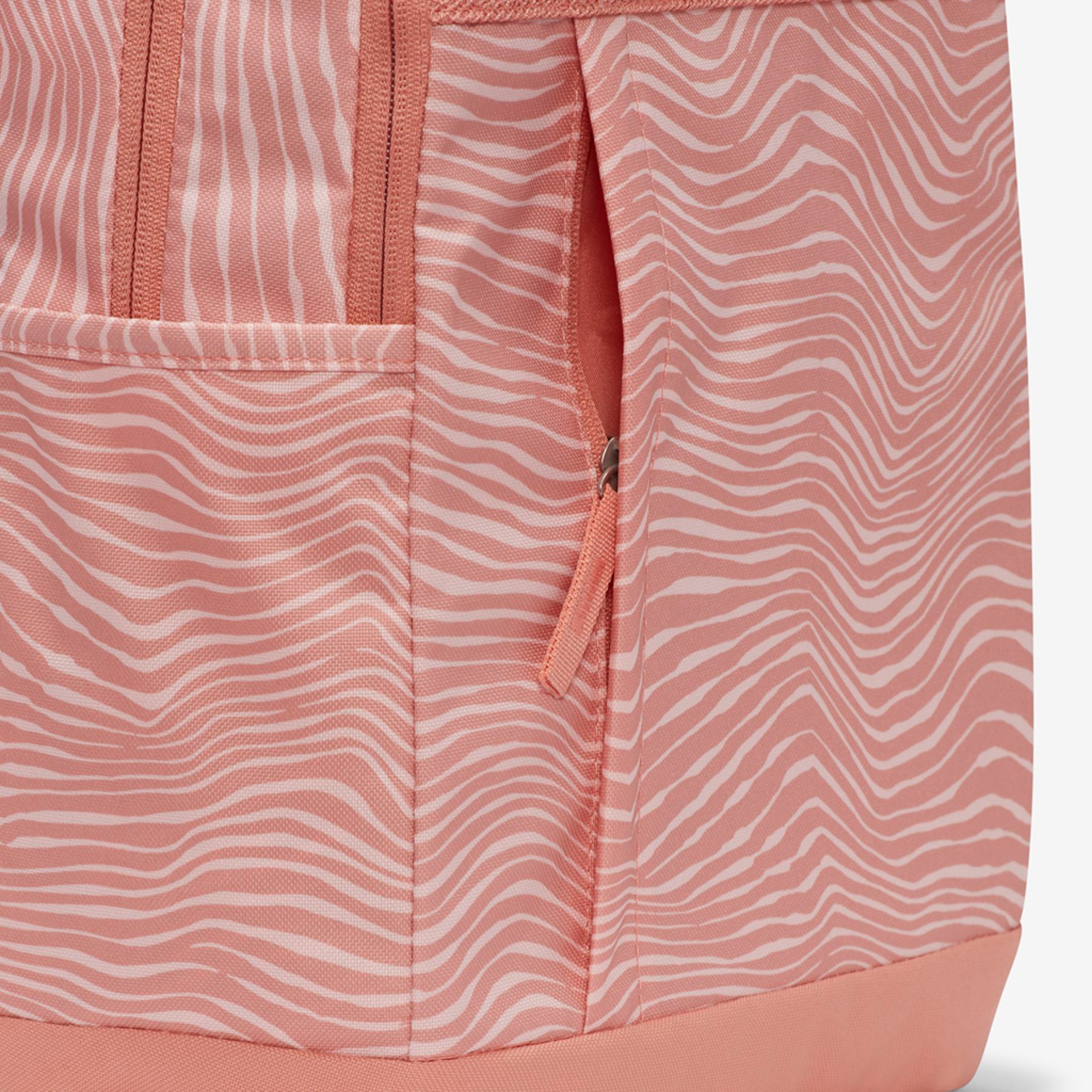 Mochila Nike Elemental Unissex - Foto 8