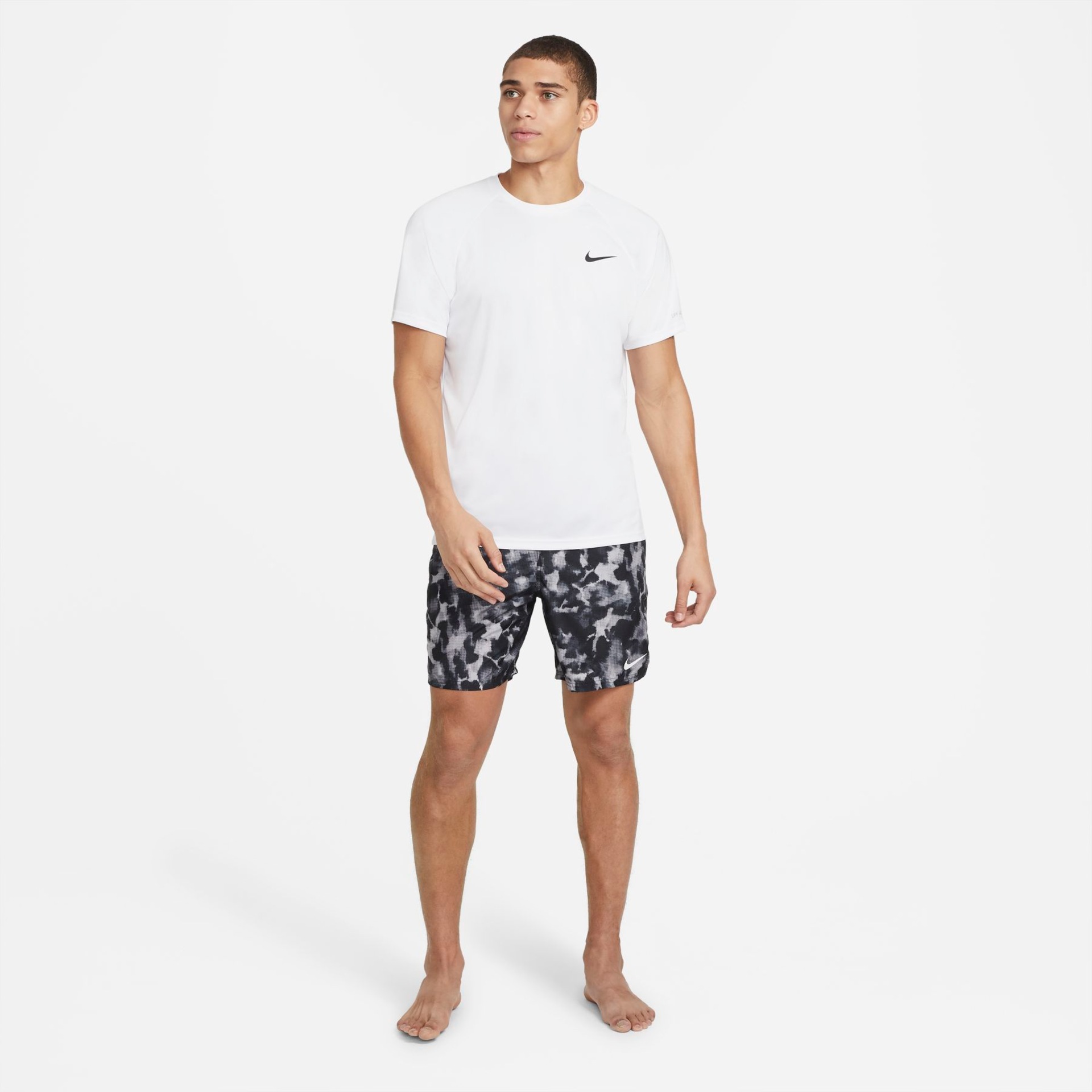 Camiseta Nike Essential UV Hydro Masculina - Foto 6