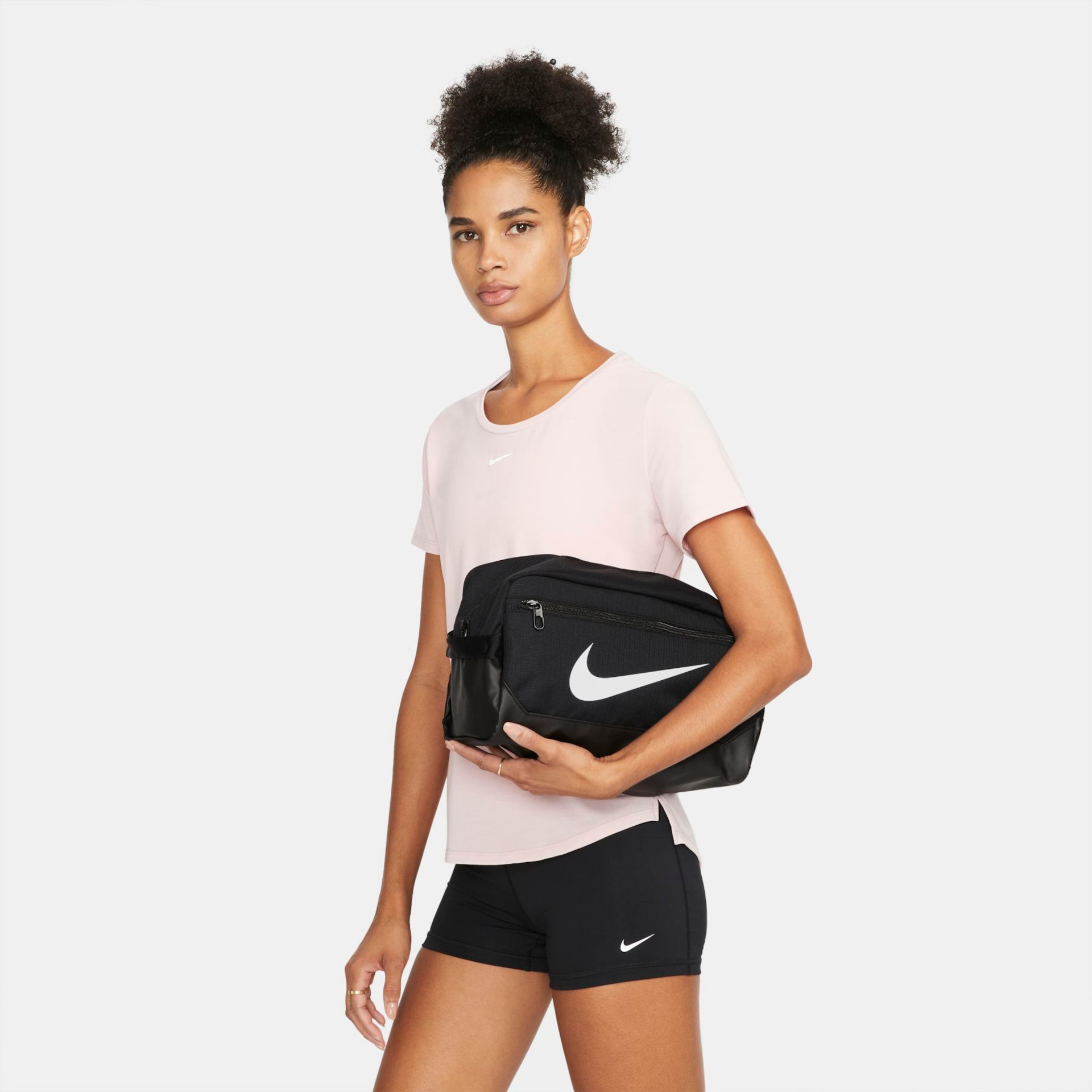 Nike bag hot sale shoe