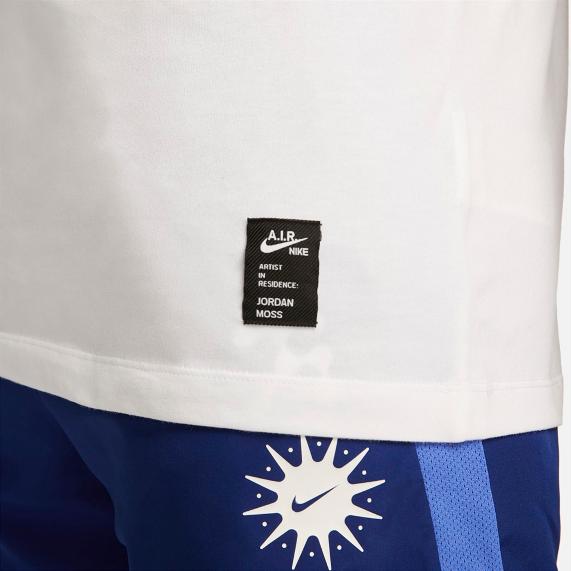 Camiseta Nike Dri-FIT A.I.R. Masculina - Foto 4