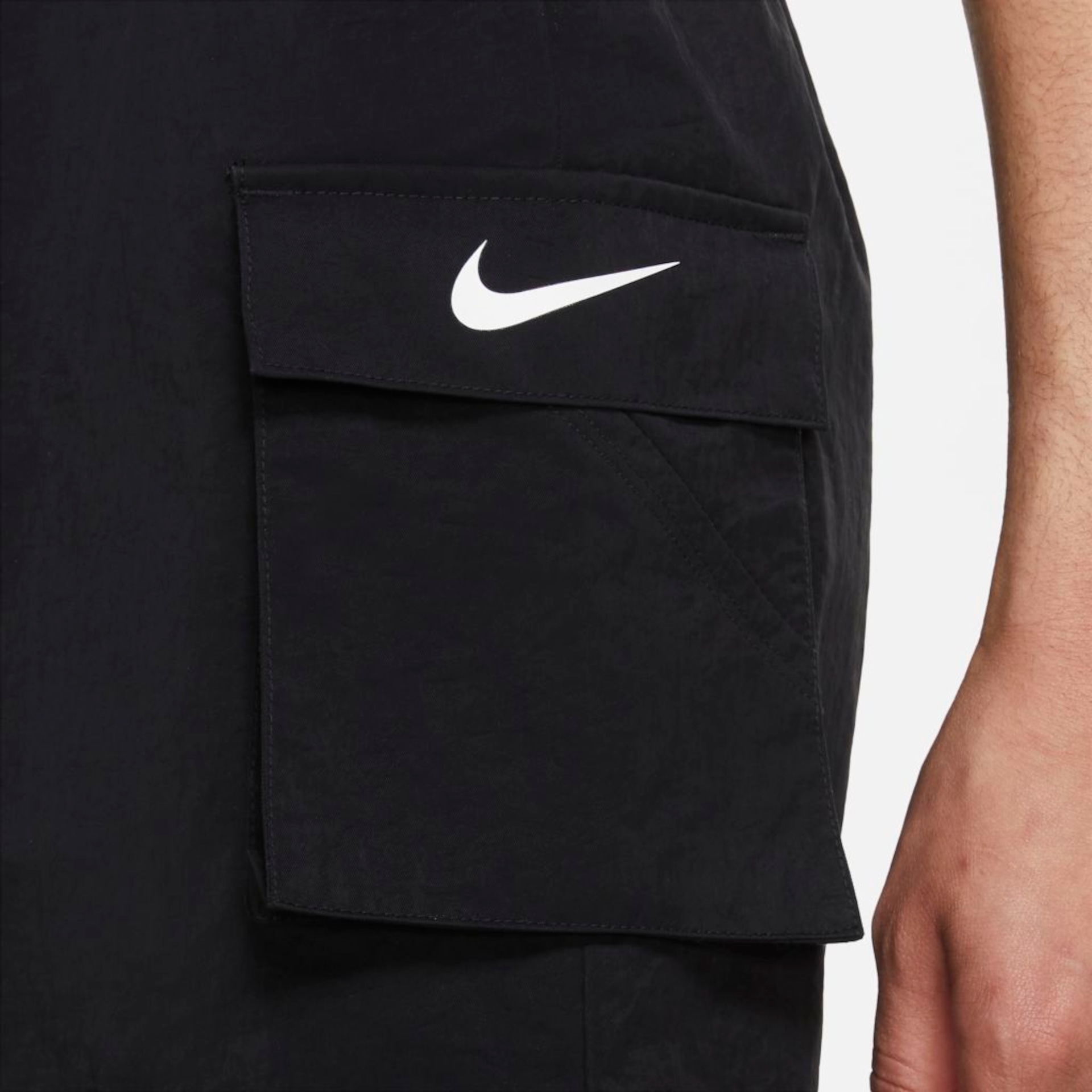 Shorts Nike Sportswear Essential Feminino - Foto 5