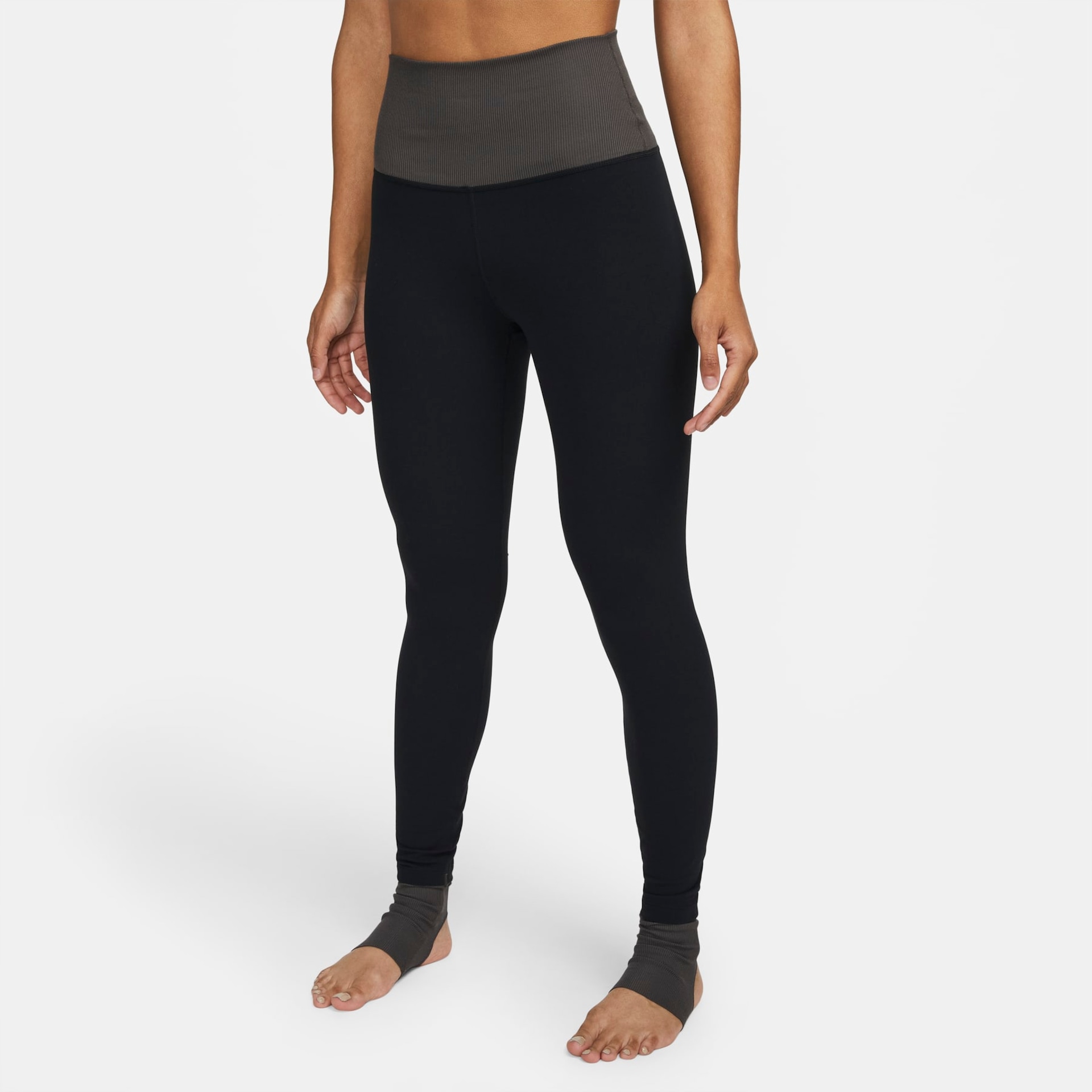 nike yoga dri-fit luxe